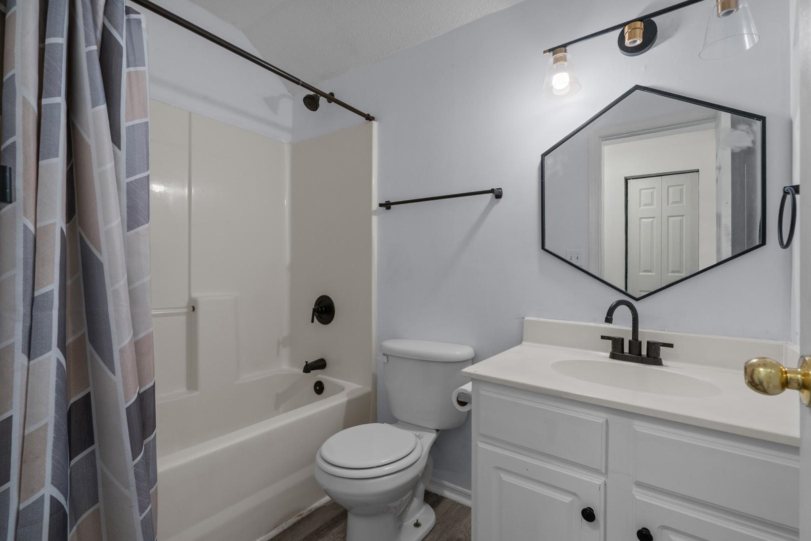 121 Bellegrove Dr. Property Photo 29