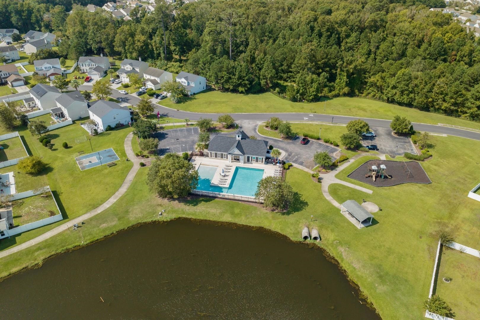 121 Bellegrove Dr. Property Photo 43