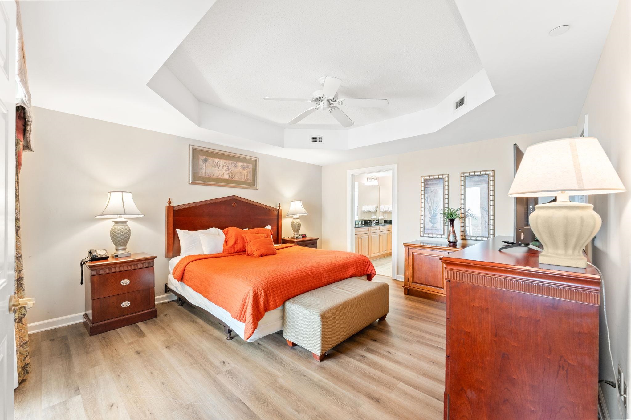 9994 Beach Club Dr. Property Photo 12