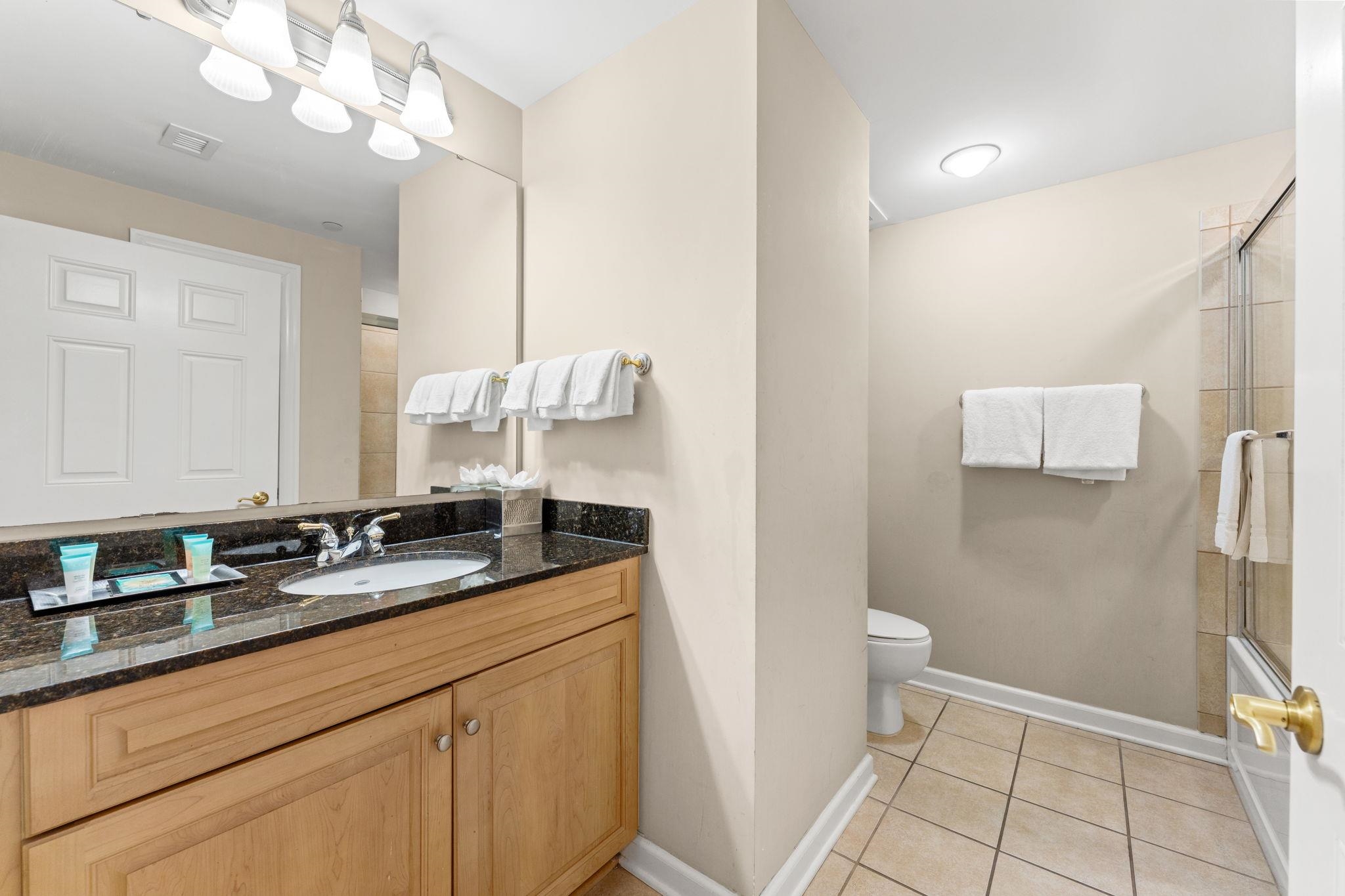 9994 Beach Club Dr. Property Photo 18