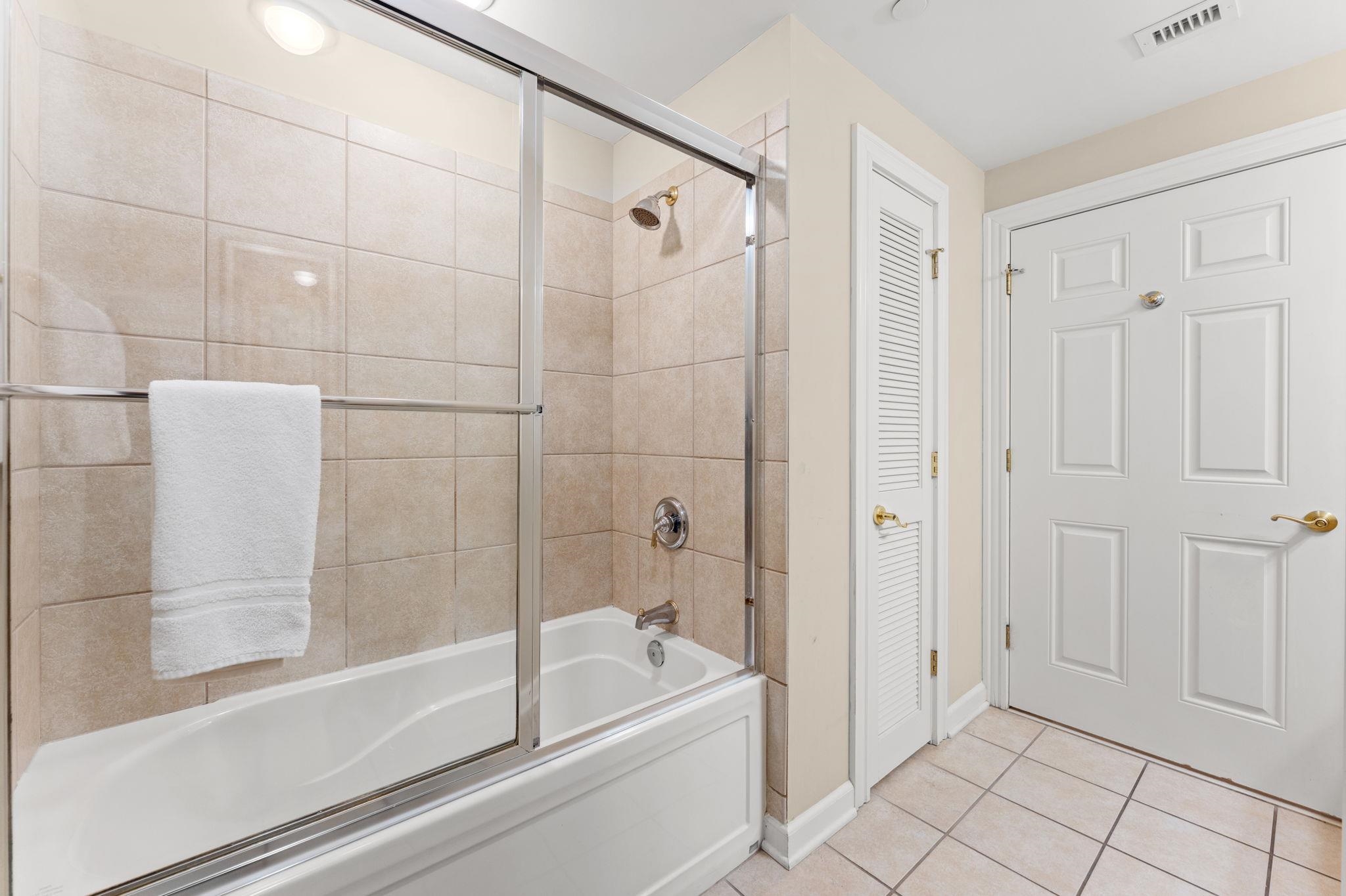 9994 Beach Club Dr. Property Photo 19