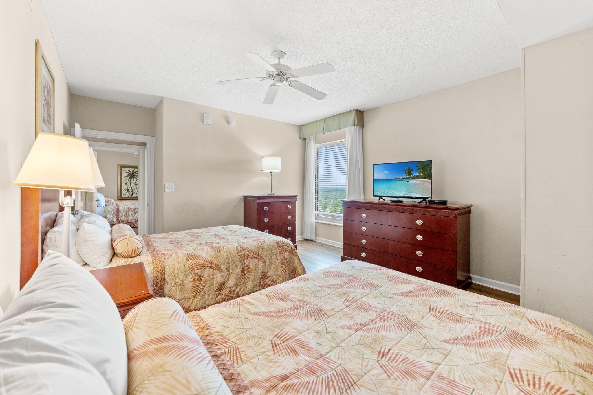 9994 Beach Club Dr. Property Photo 21