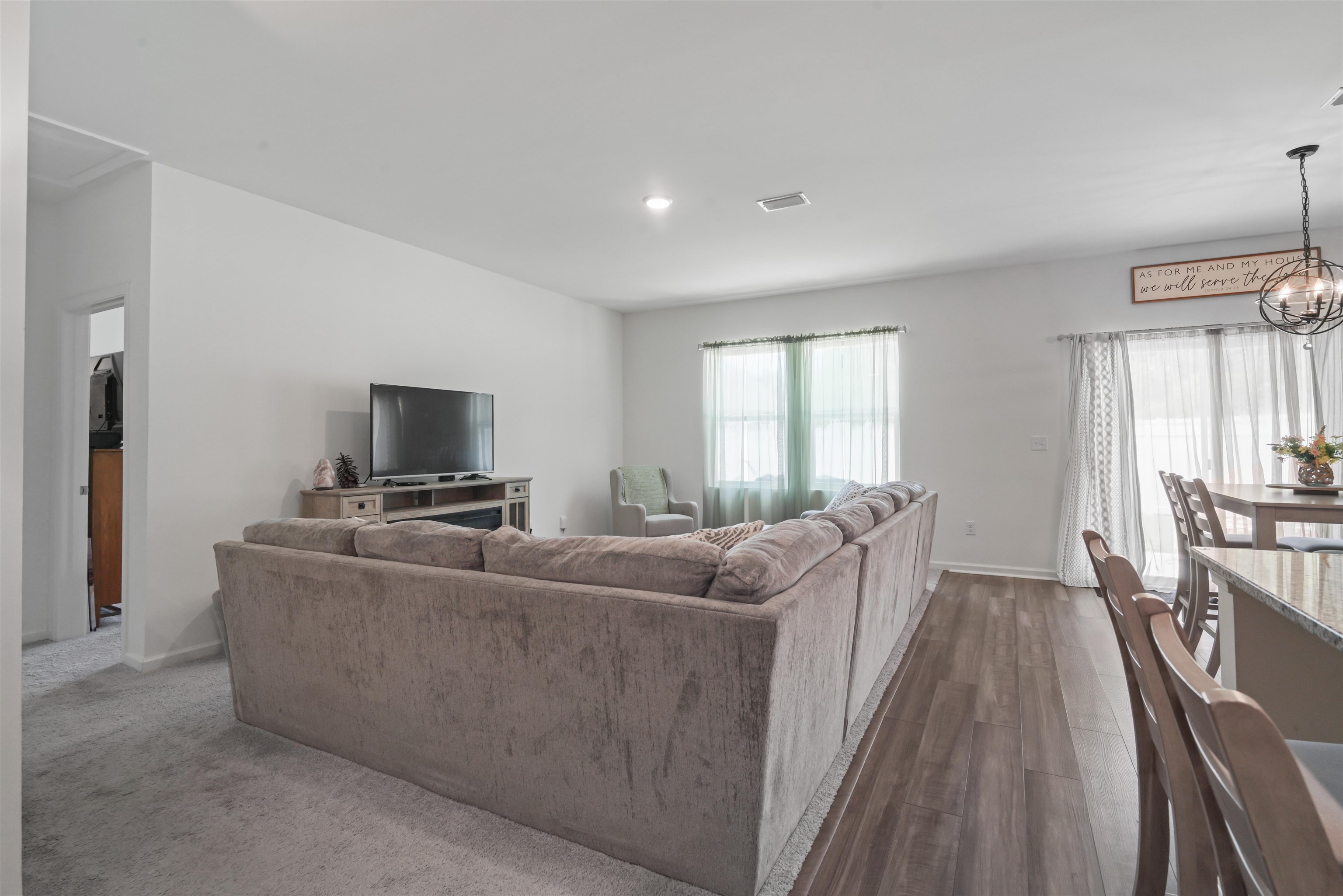 171 Plantersfield Dr. Property Photo 16