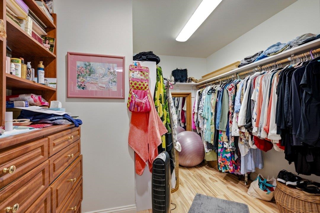 121 Willard St. Property Photo 28