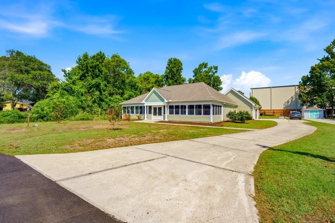 121 Willard St. Property Photo 42