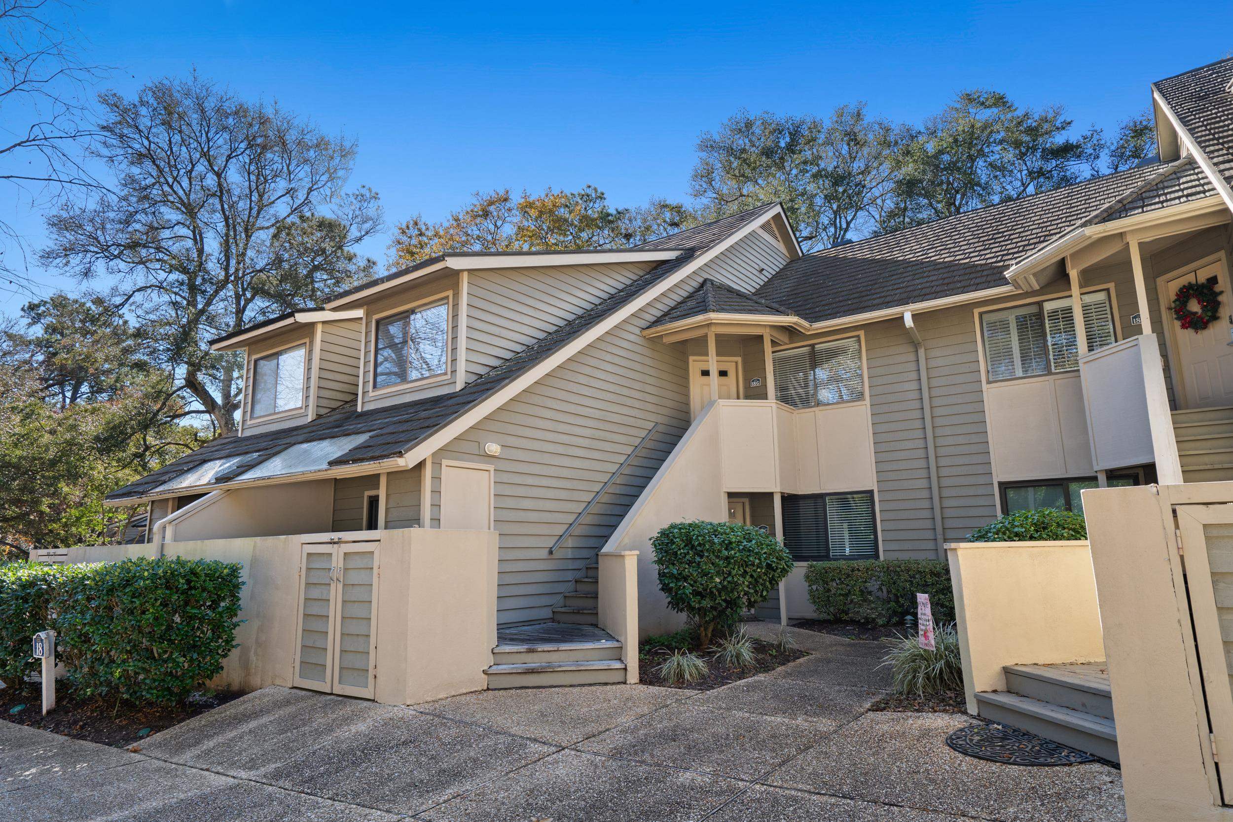 305 Myrtlewood Ct. Property Photo 1