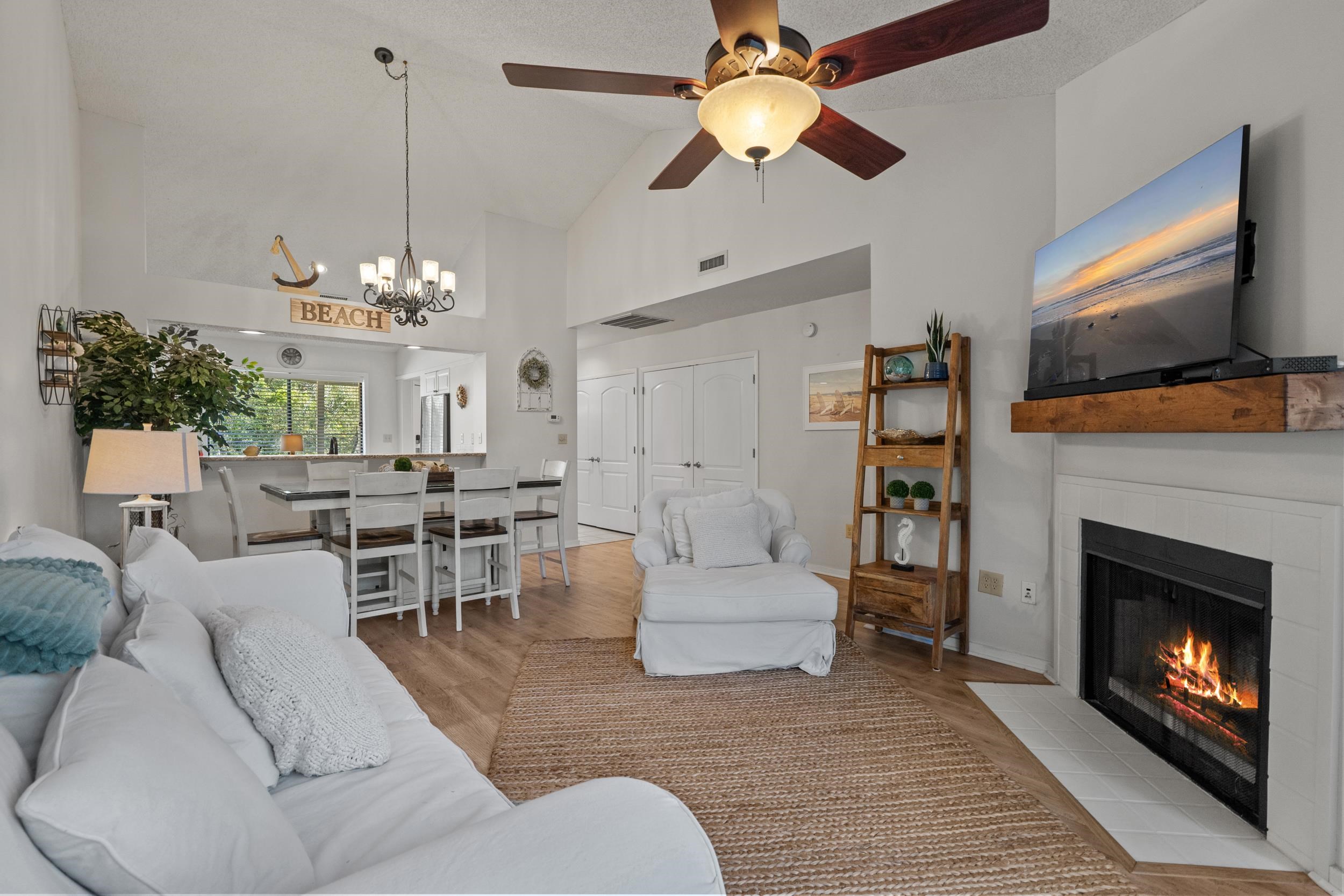 305 Myrtlewood Ct. Property Photo 8
