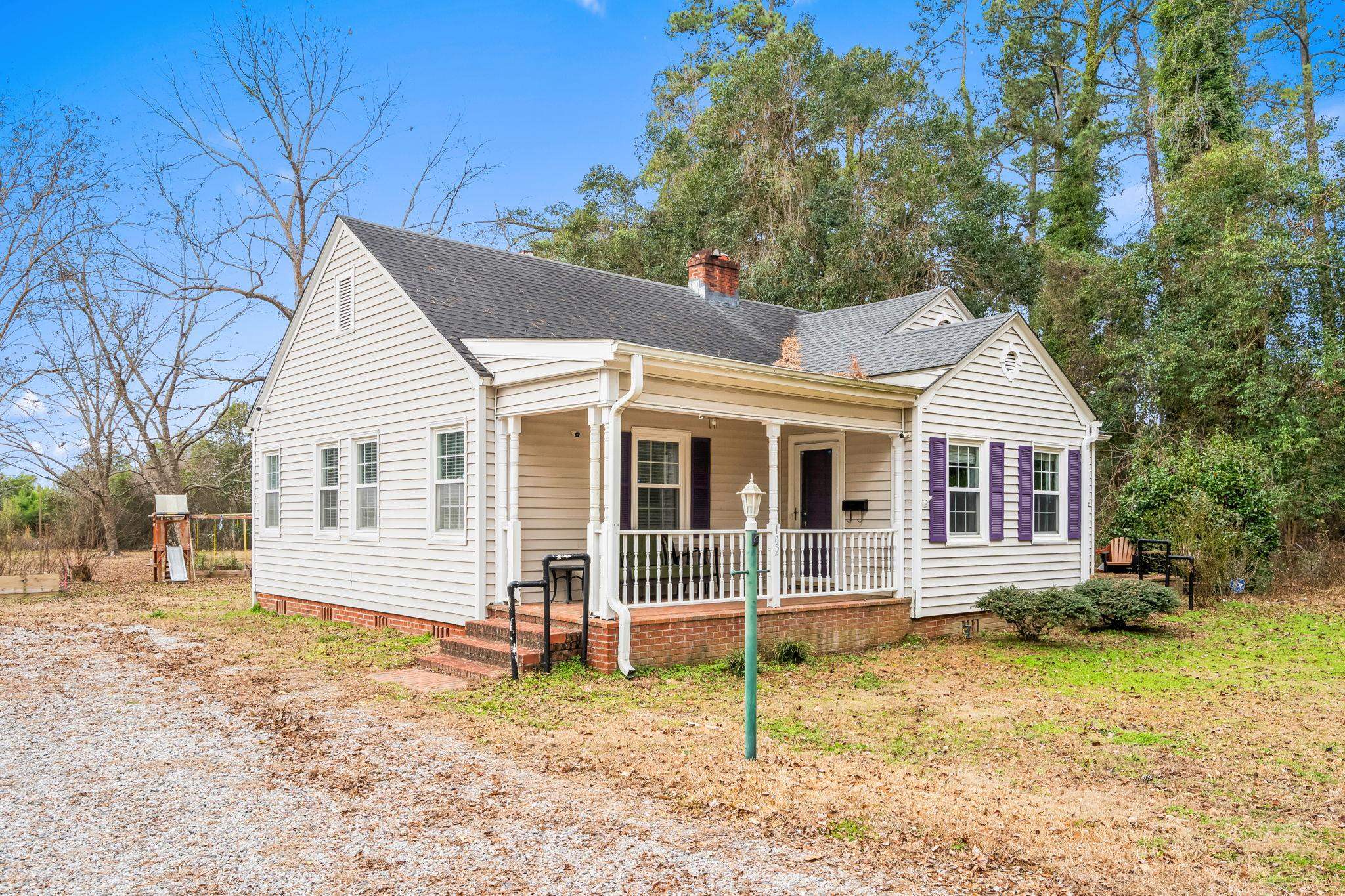 102 Sandwall Dr. Property Photo 2