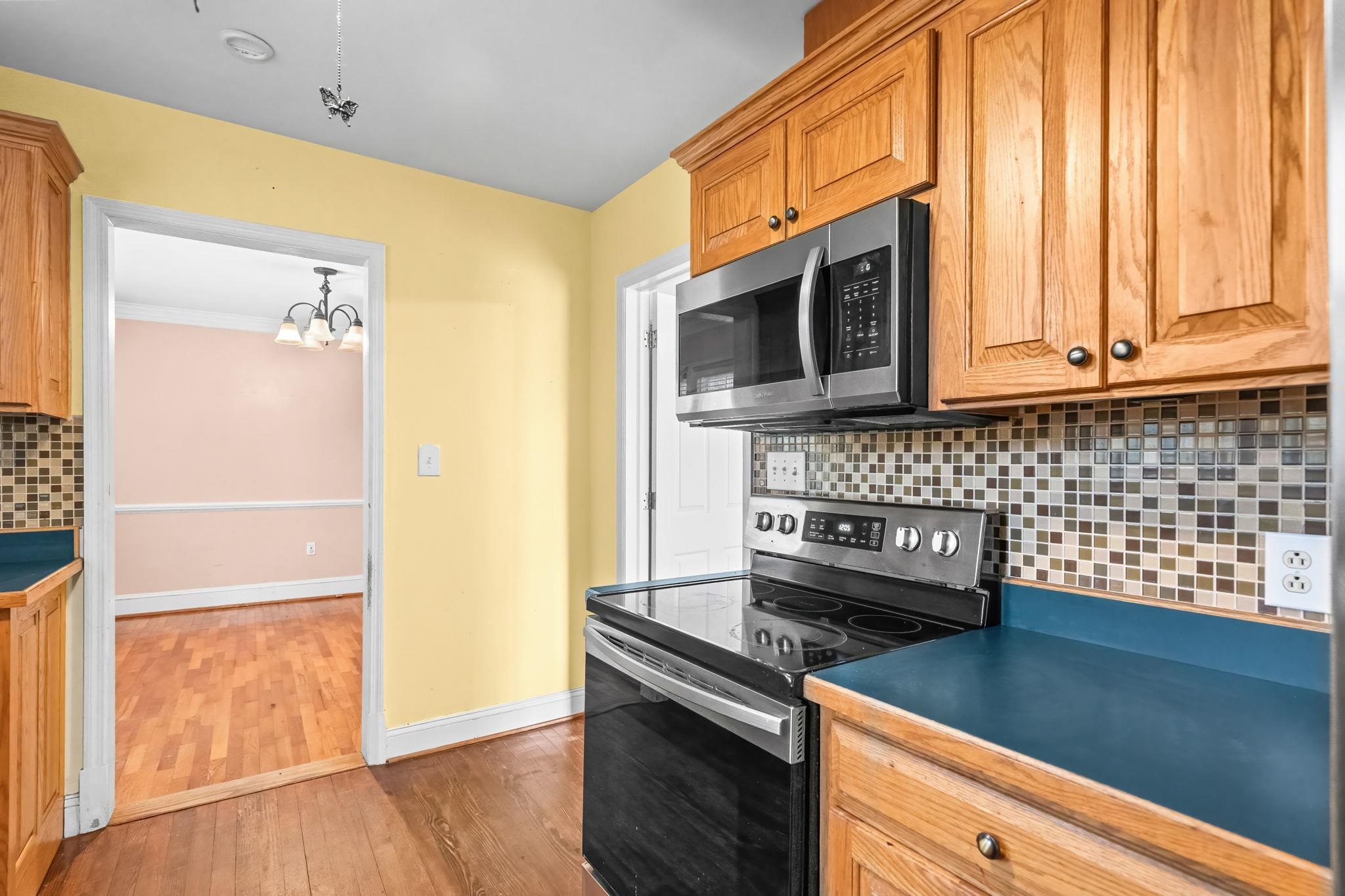 102 Sandwall Dr. Property Photo 17