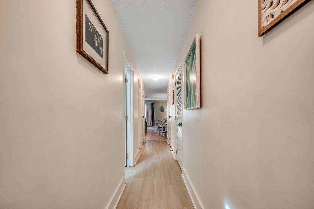 1860 Auburn Ln. Property Photo 3