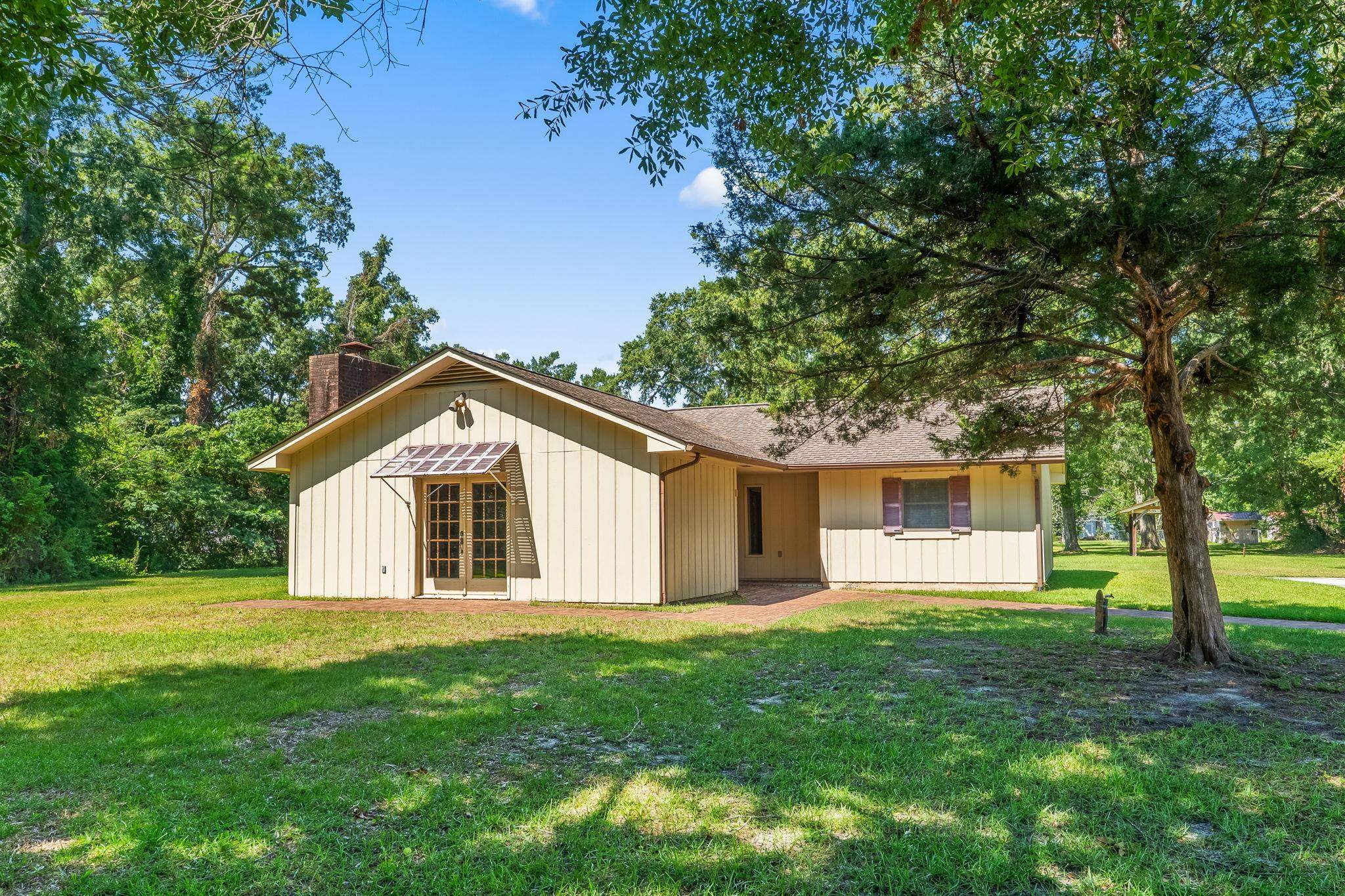 3139 Shetland Ln. Property Photo 5