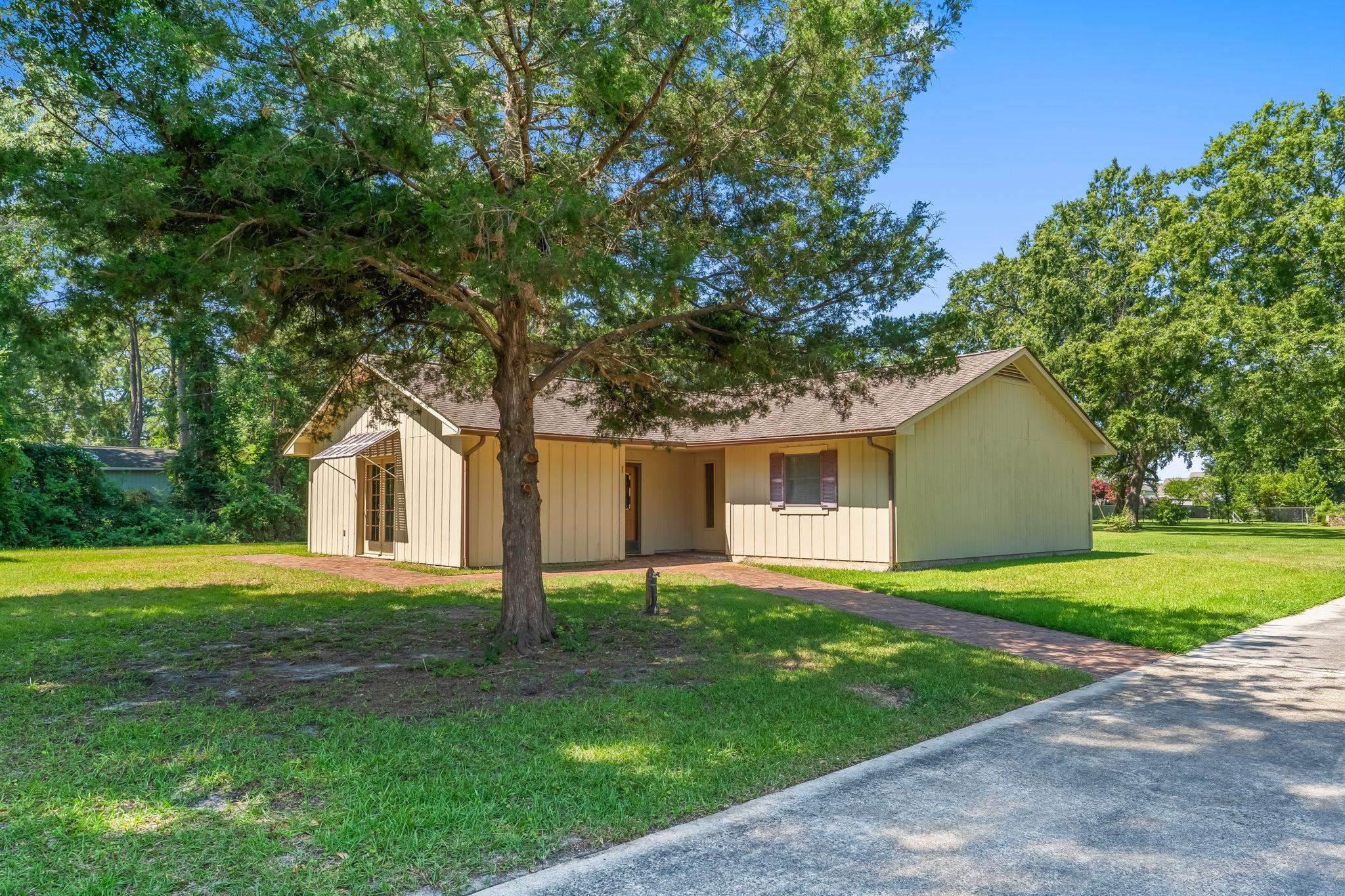 3139 Shetland Ln. Property Photo 9