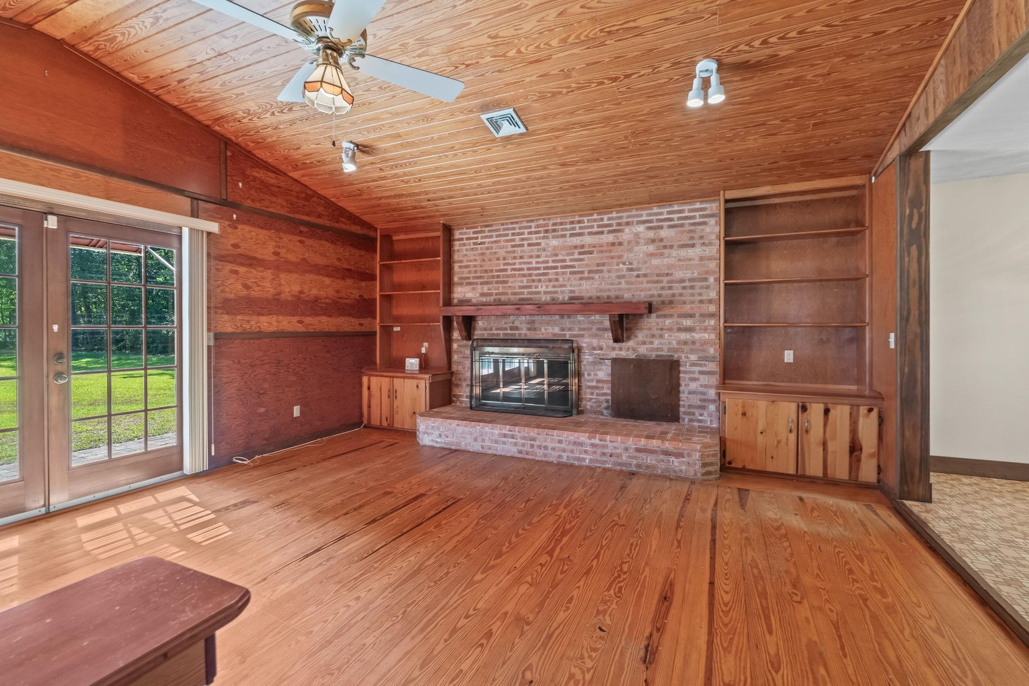 3139 Shetland Ln. Property Photo 23