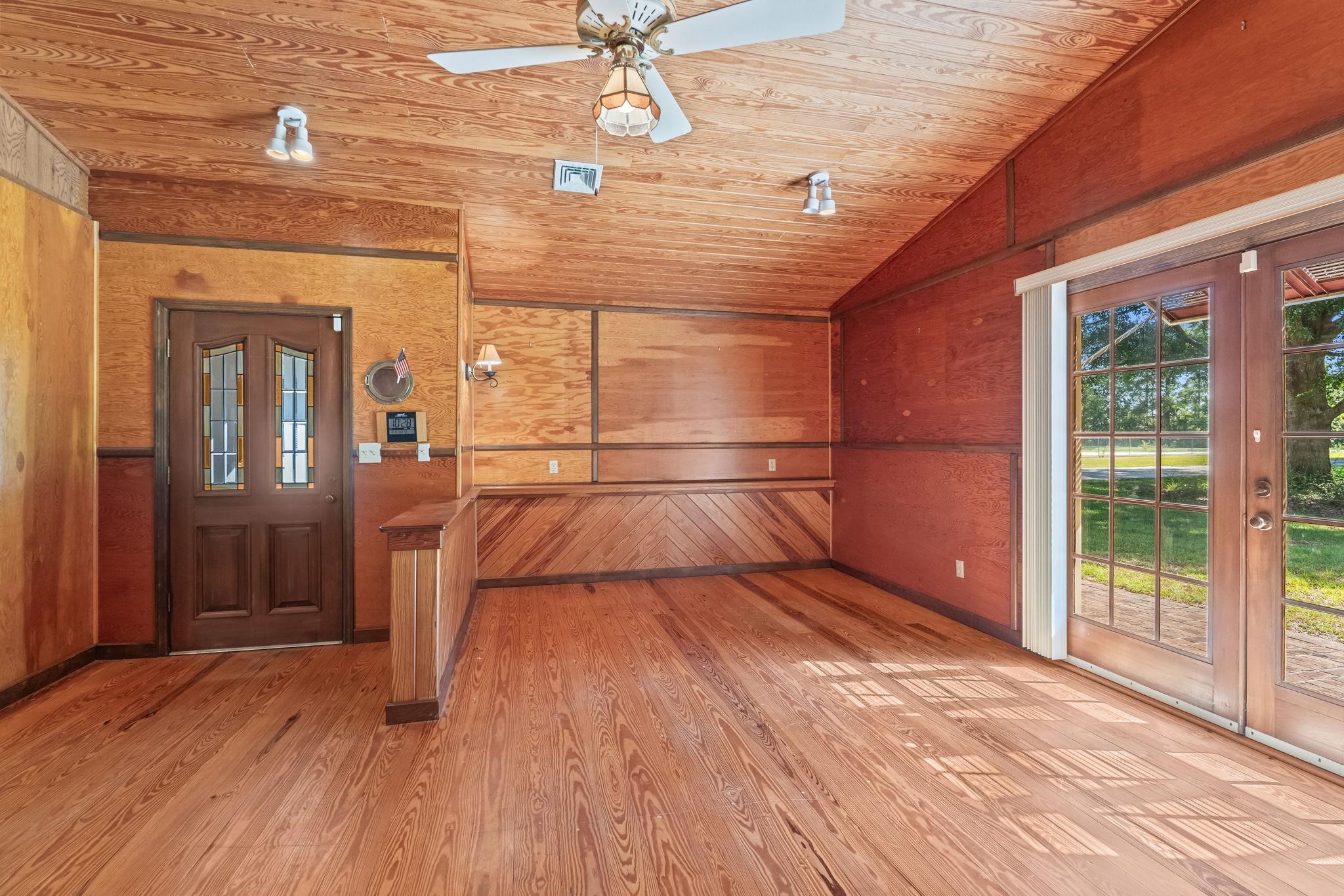 3139 Shetland Ln. Property Photo 26