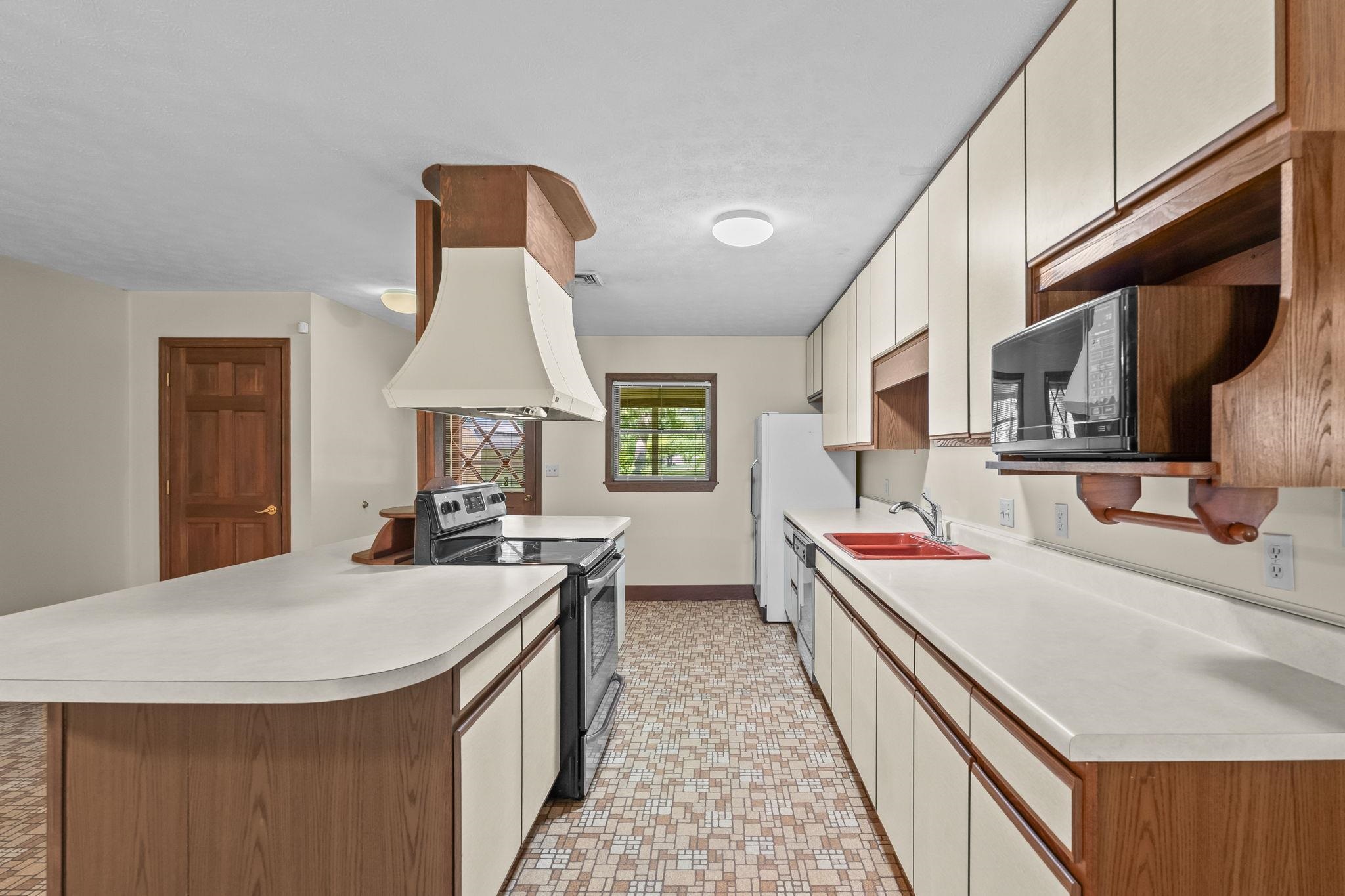 3139 Shetland Ln. Property Photo 31