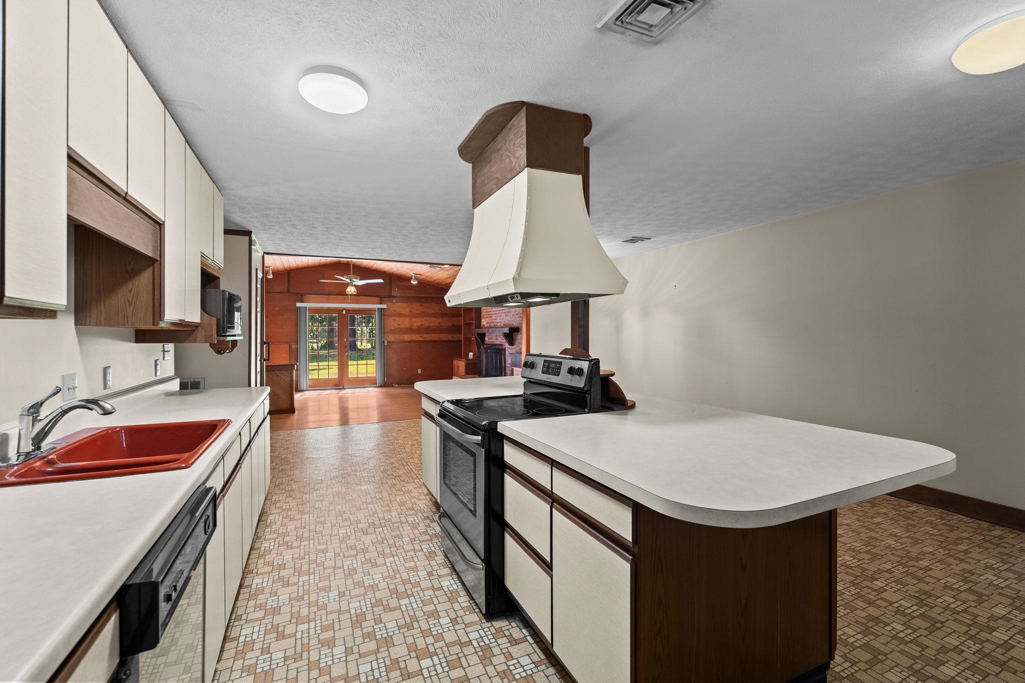3139 Shetland Ln. Property Photo 35
