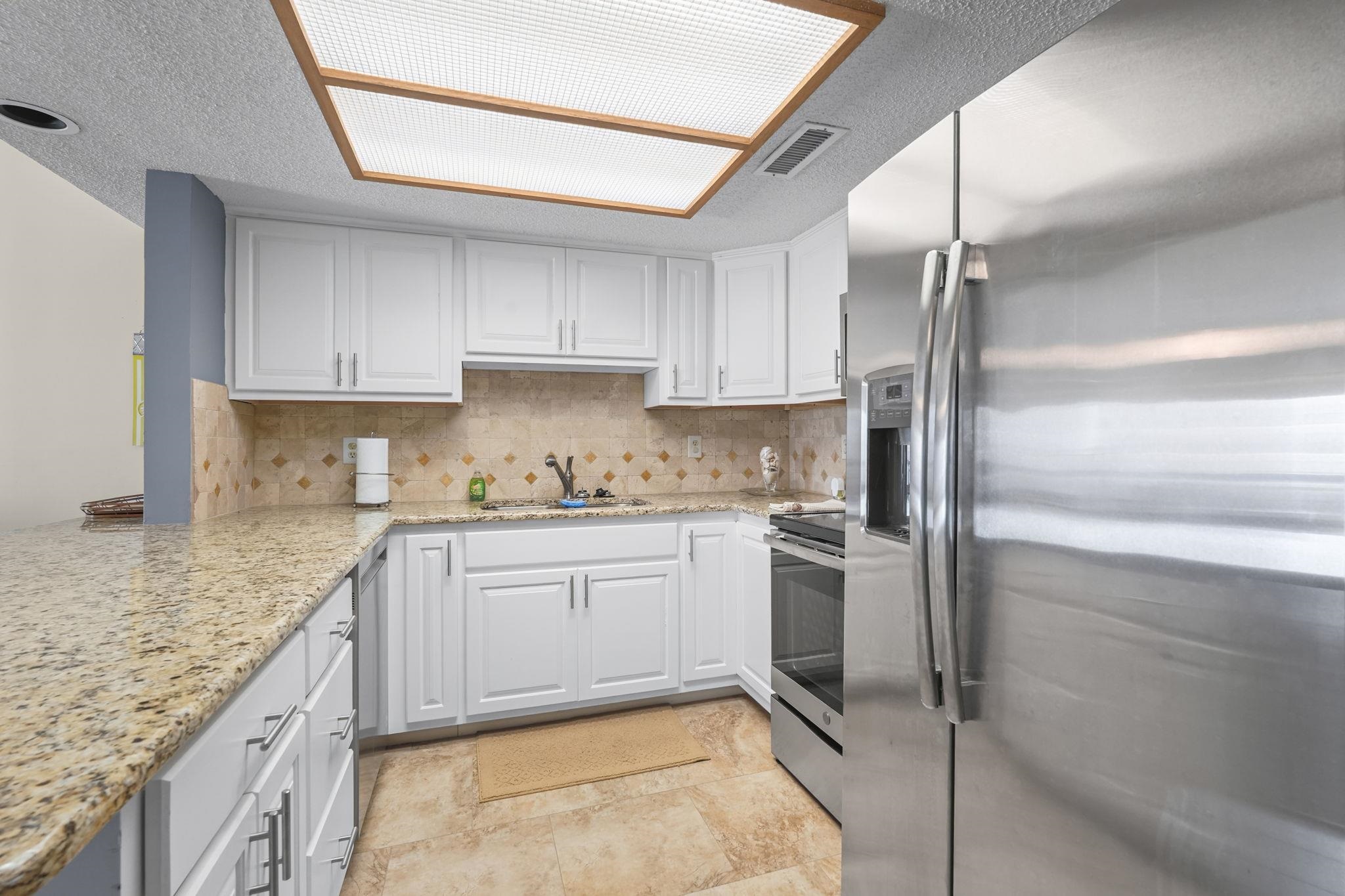 1915 N Ocean Blvd. Property Photo 5