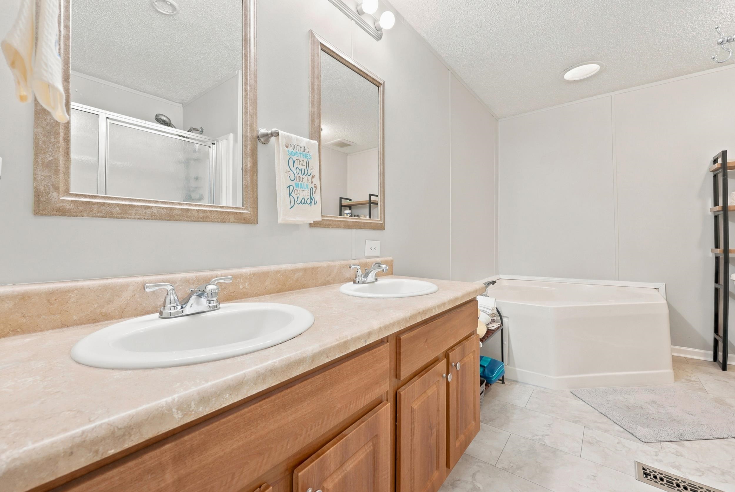 811 Waterway Dr. Property Photo 18