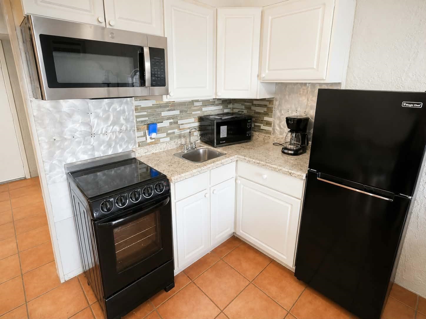 1207 S Ocean Blvd. Property Photo 5