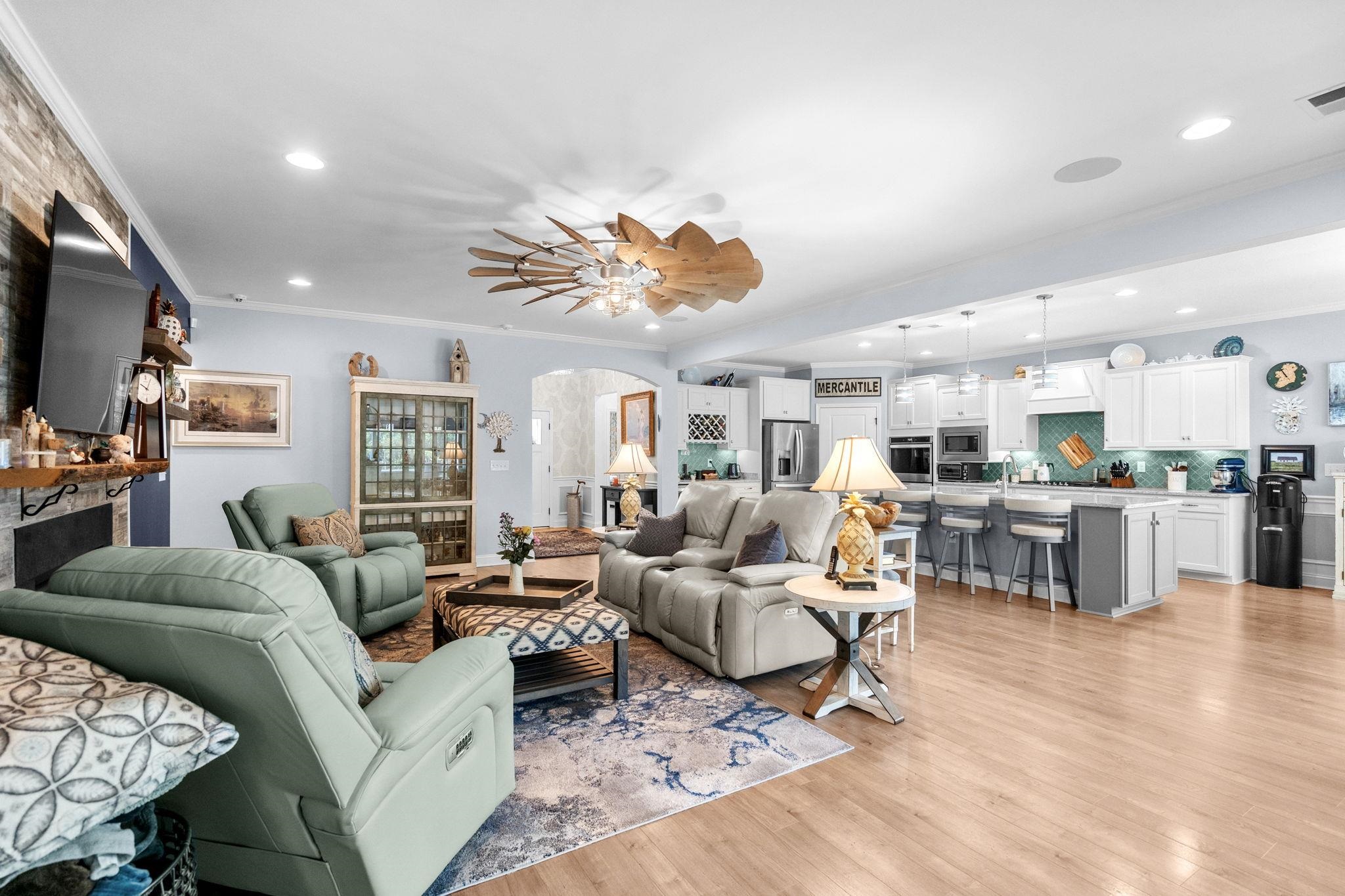 6029 Trieste St. Property Photo 11