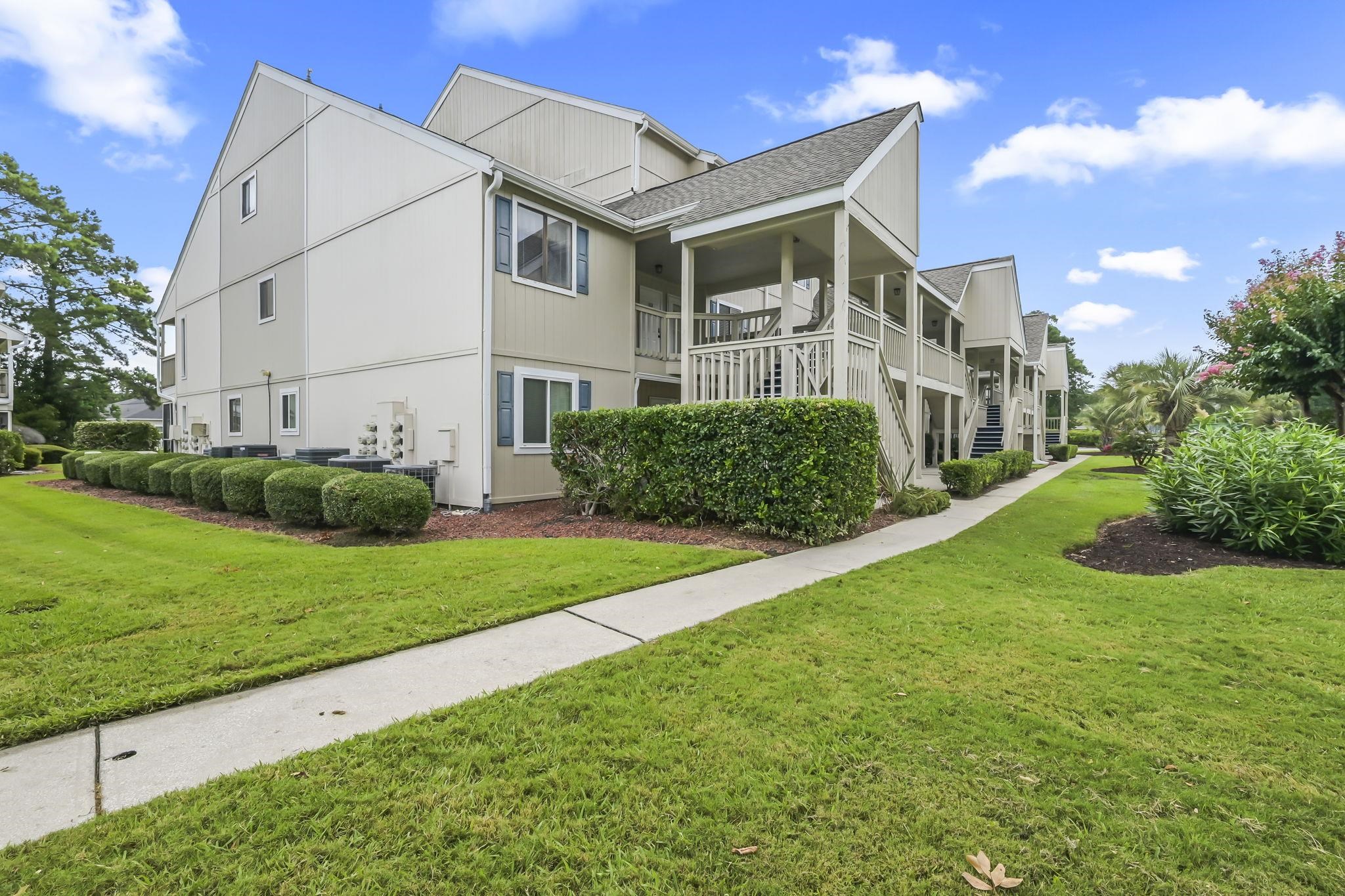 1920 Bent Grass Dr. Property Photo 3
