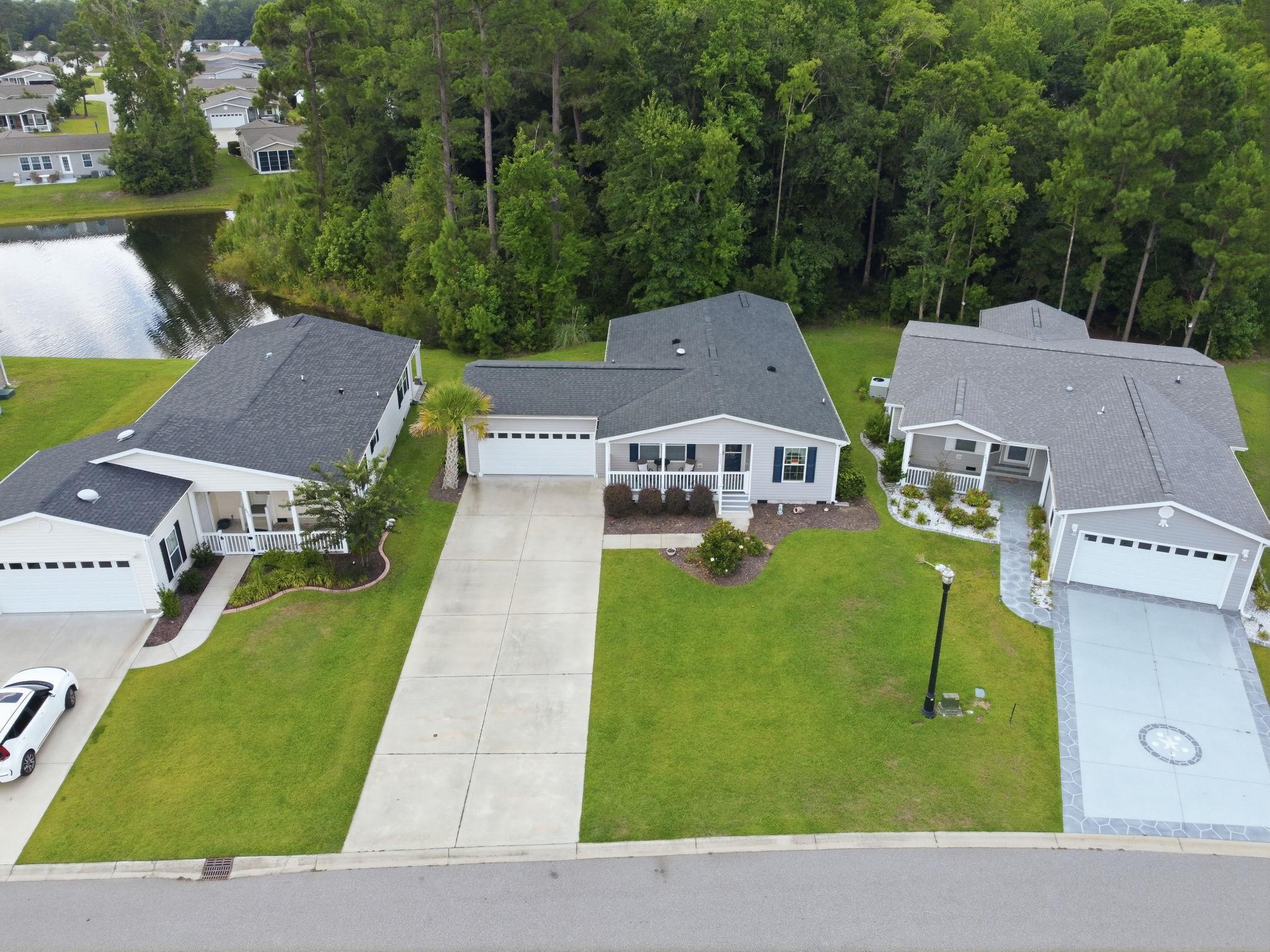 2039 Eastlynn Dr. Property Photo 2