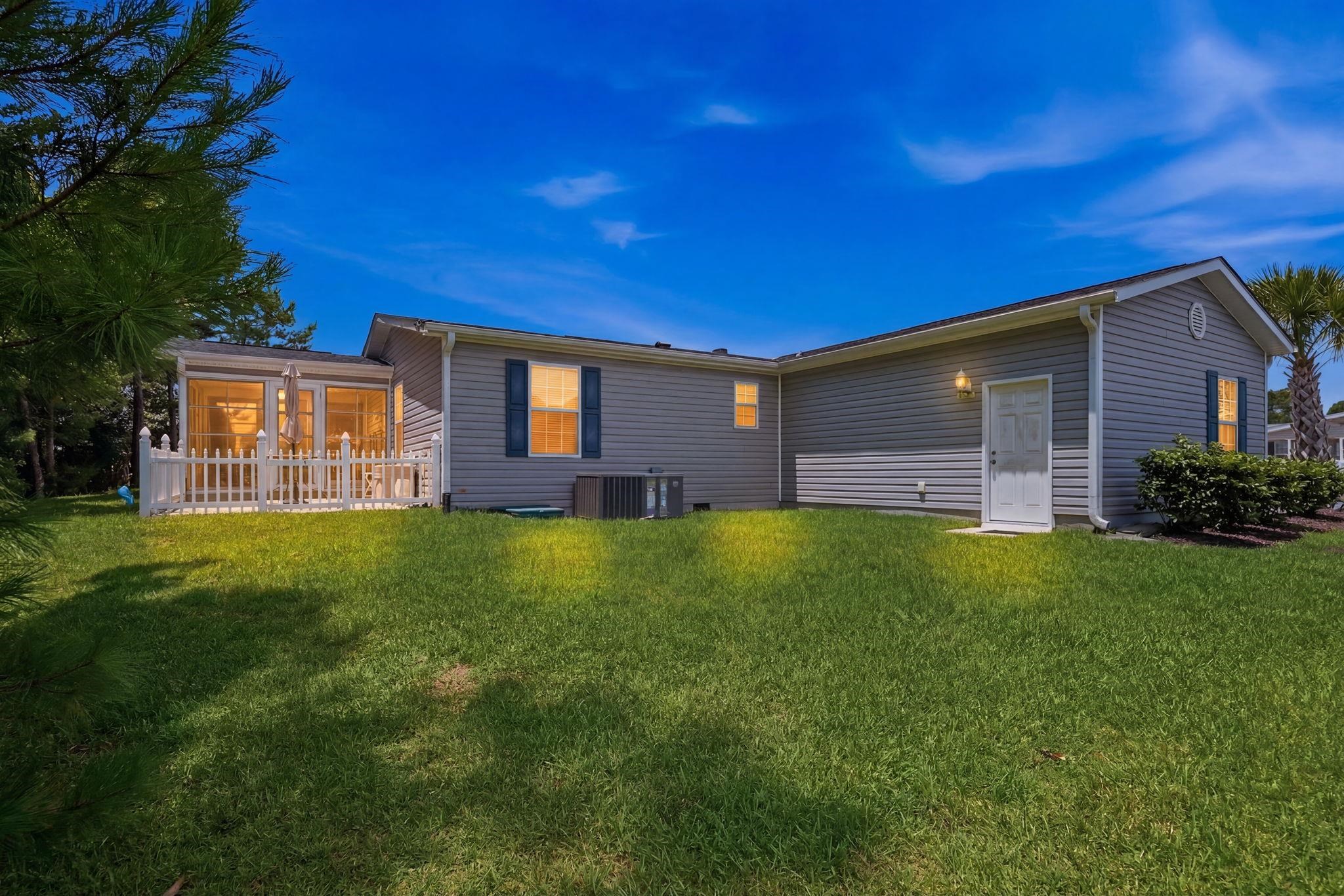 2039 Eastlynn Dr. Property Photo 20