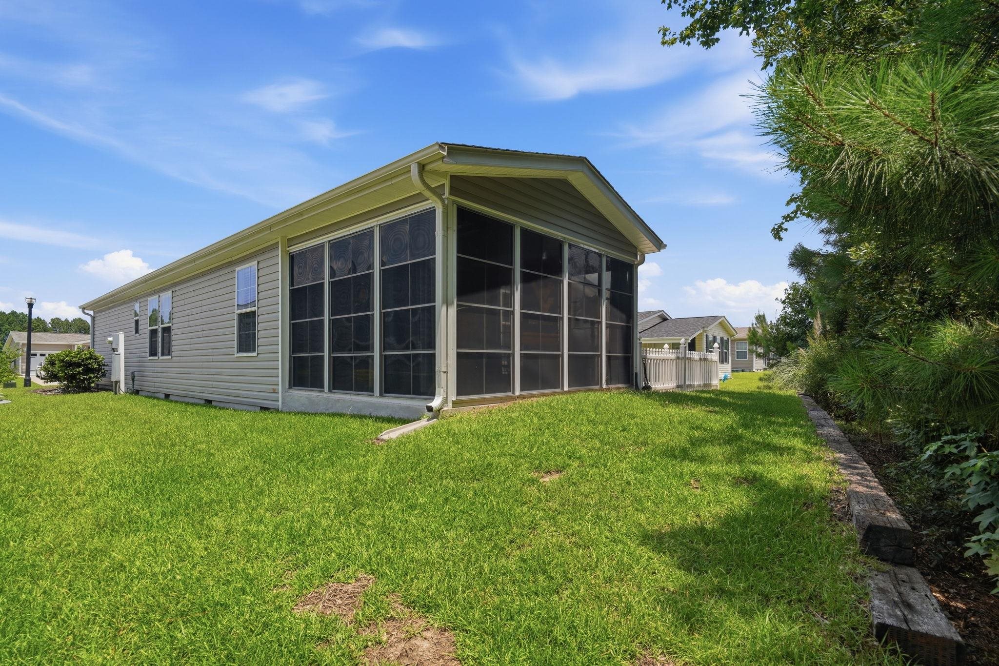 2039 Eastlynn Dr. Property Photo 26