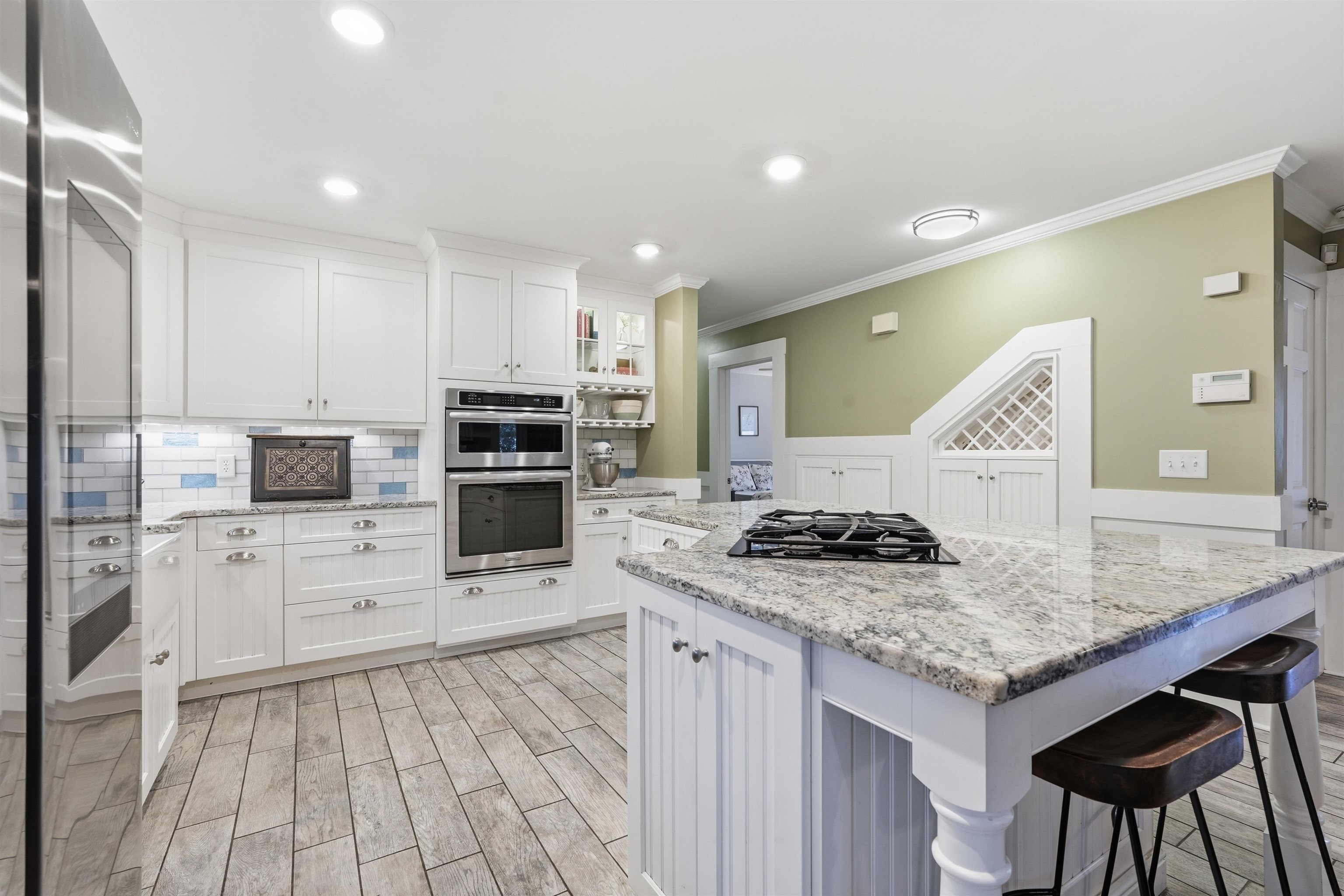 5270 Berkeley Ct. Property Photo 6