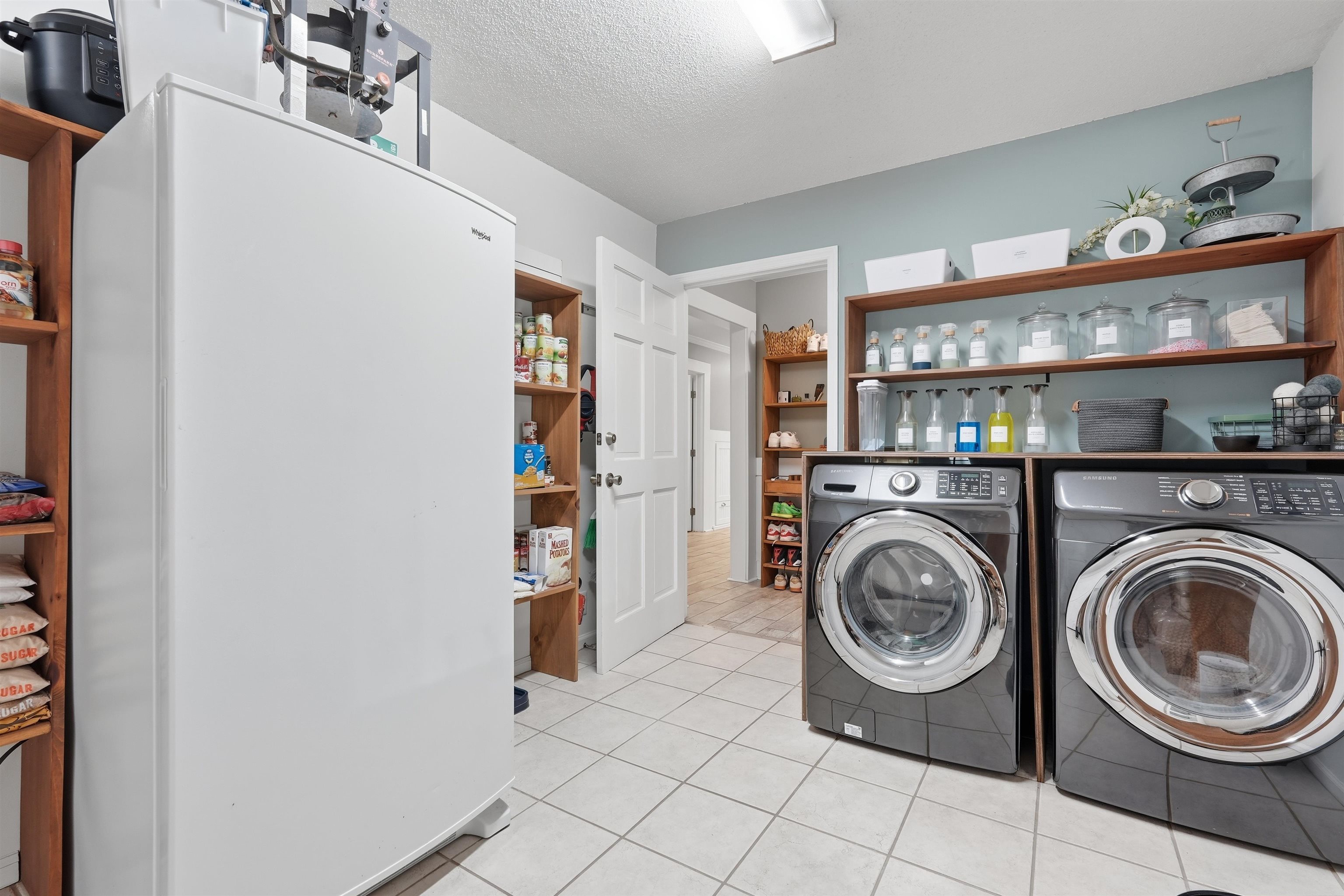 5270 Berkeley Ct. Property Photo 22