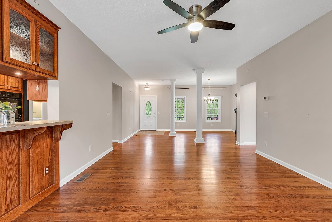 1870 Gray Oaks Dr. Property Photo 7