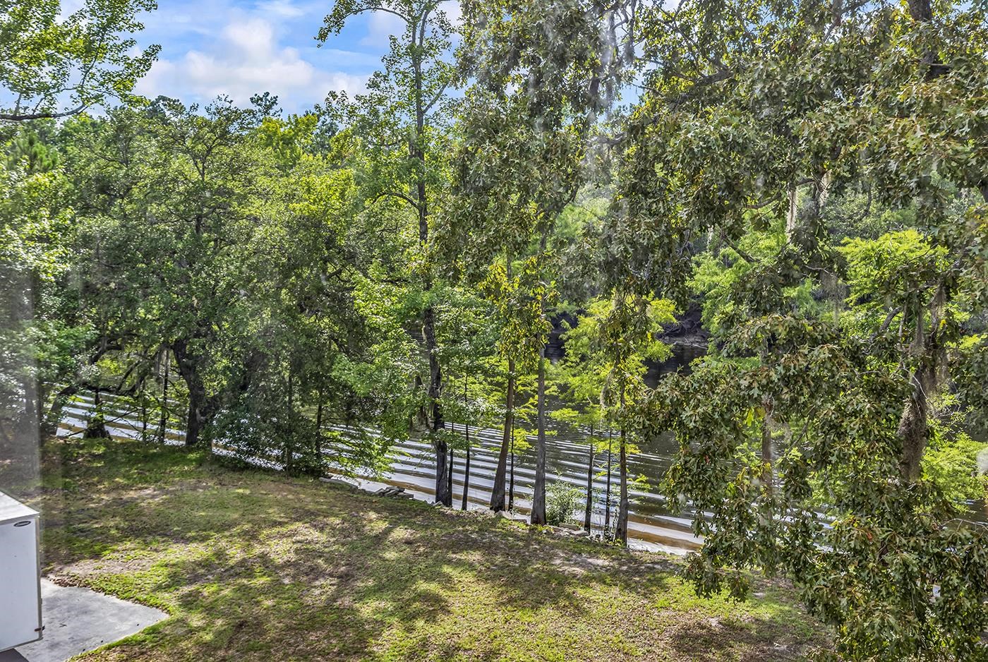 1870 Gray Oaks Dr. Property Photo 53