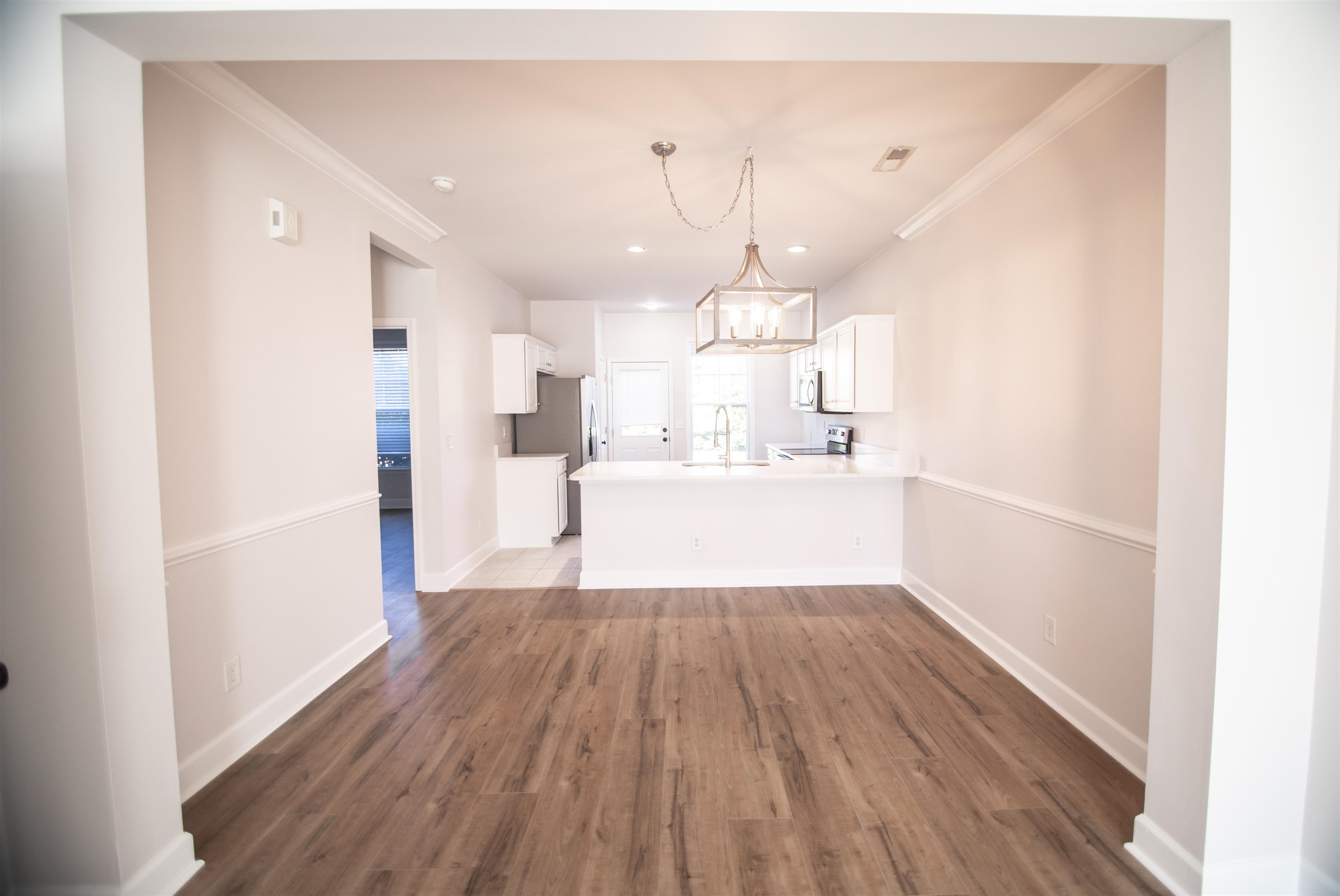 1005 Balmore Dr. Property Photo 8