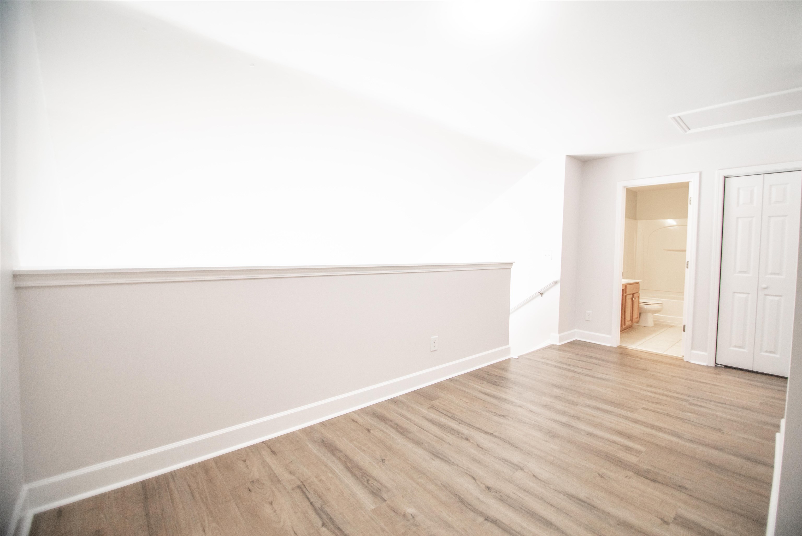 1005 Balmore Dr. Property Photo 22