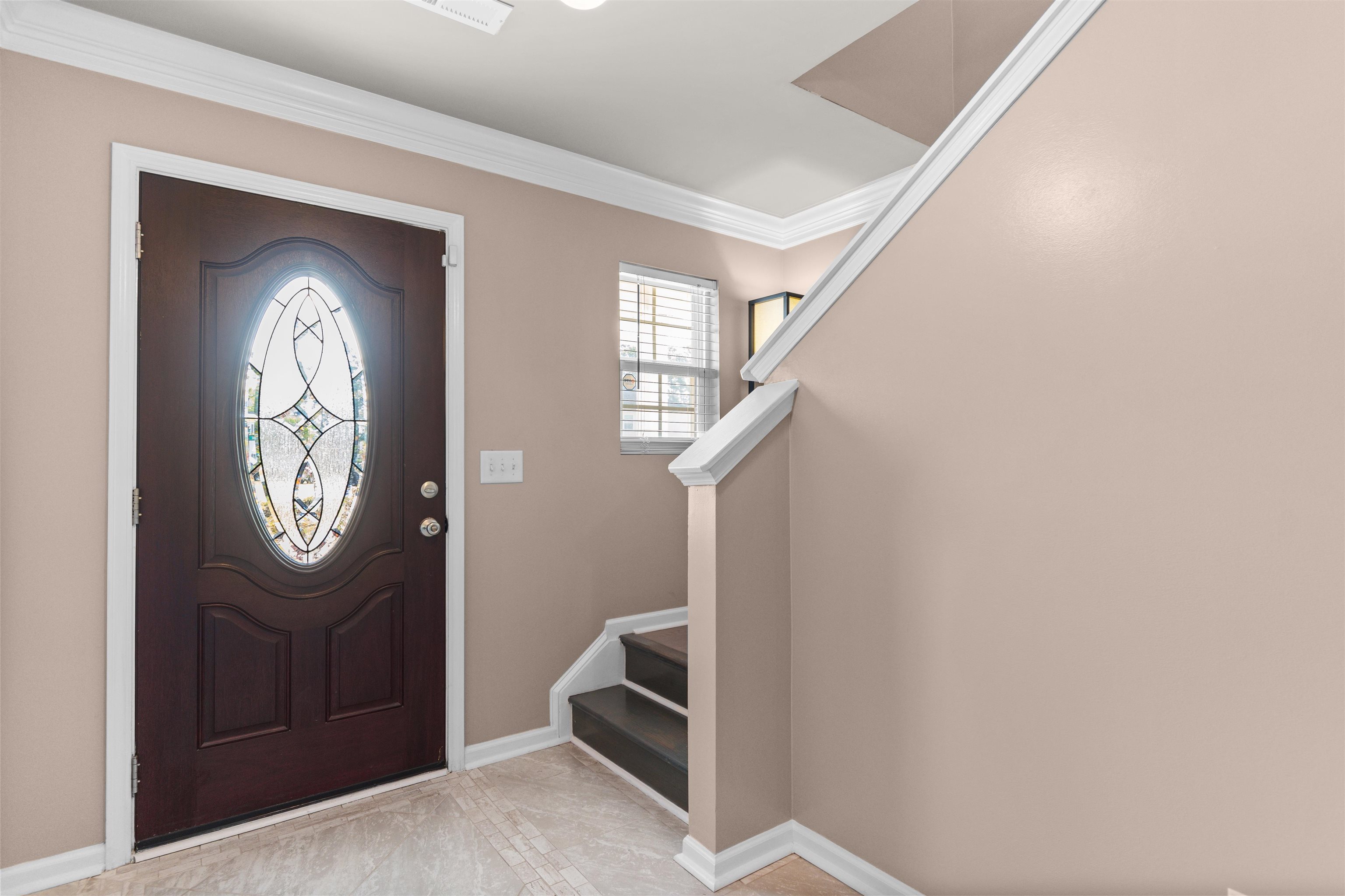 200 Davis Ct. Property Photo 9