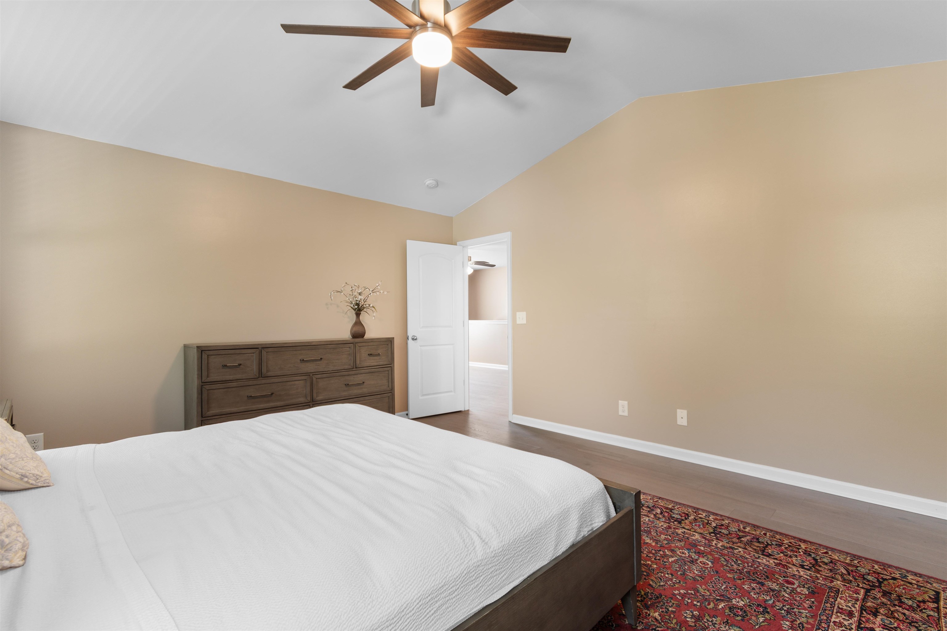 200 Davis Ct. Property Photo 21