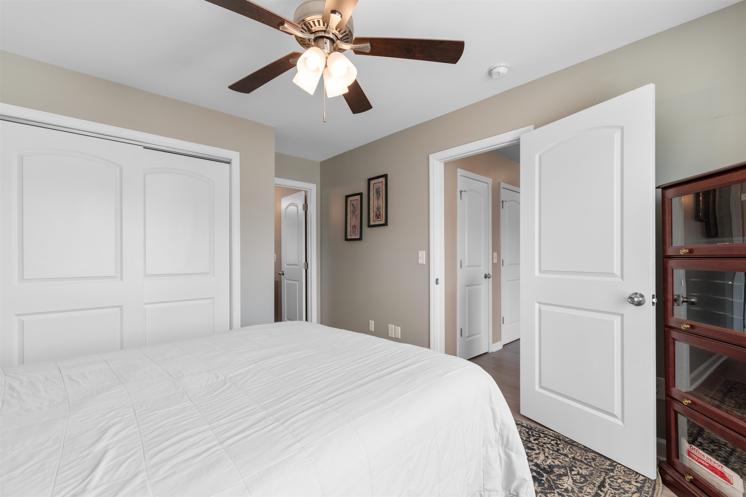 200 Davis Ct. Property Photo 29