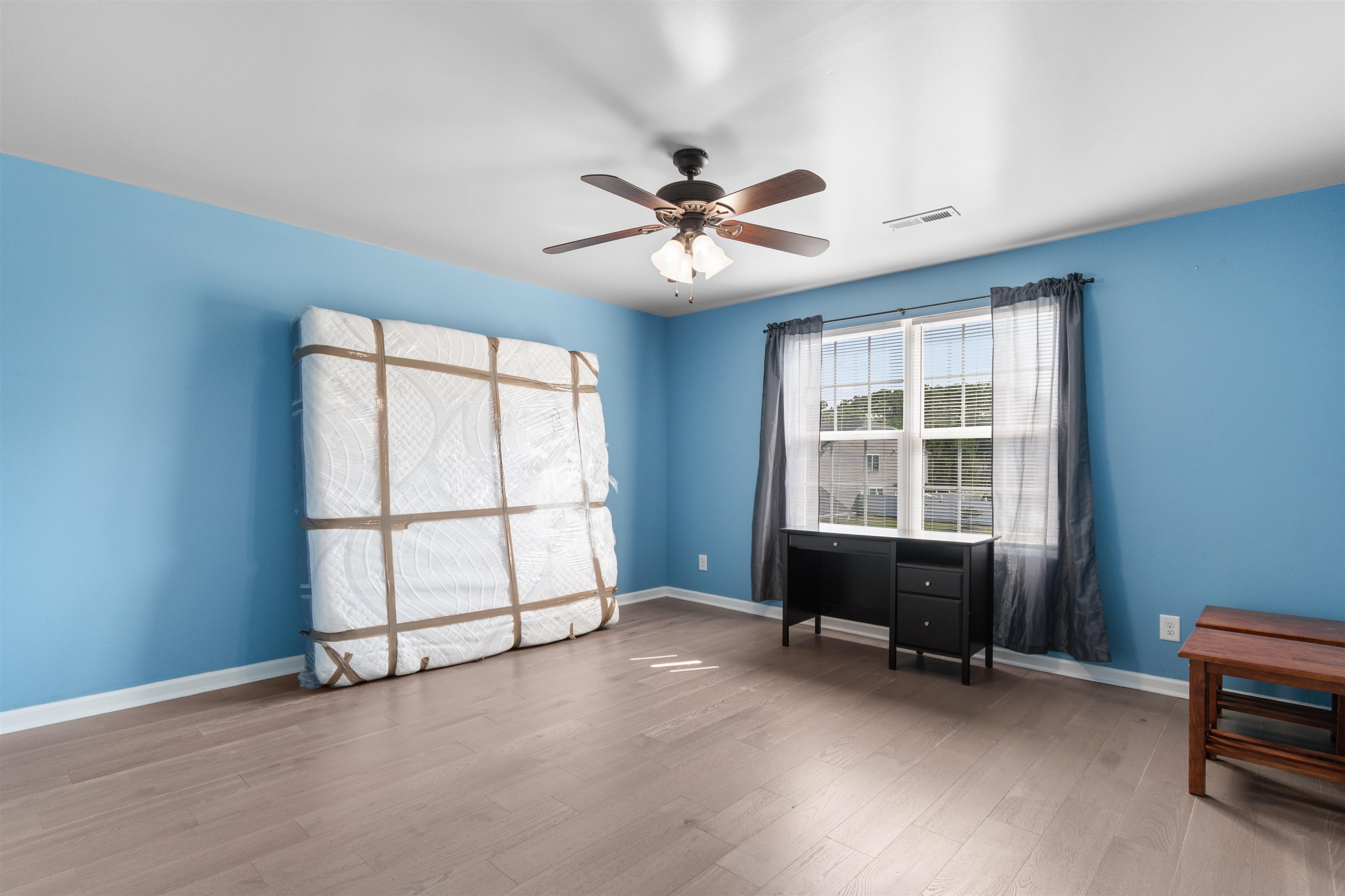 200 Davis Ct. Property Photo 31