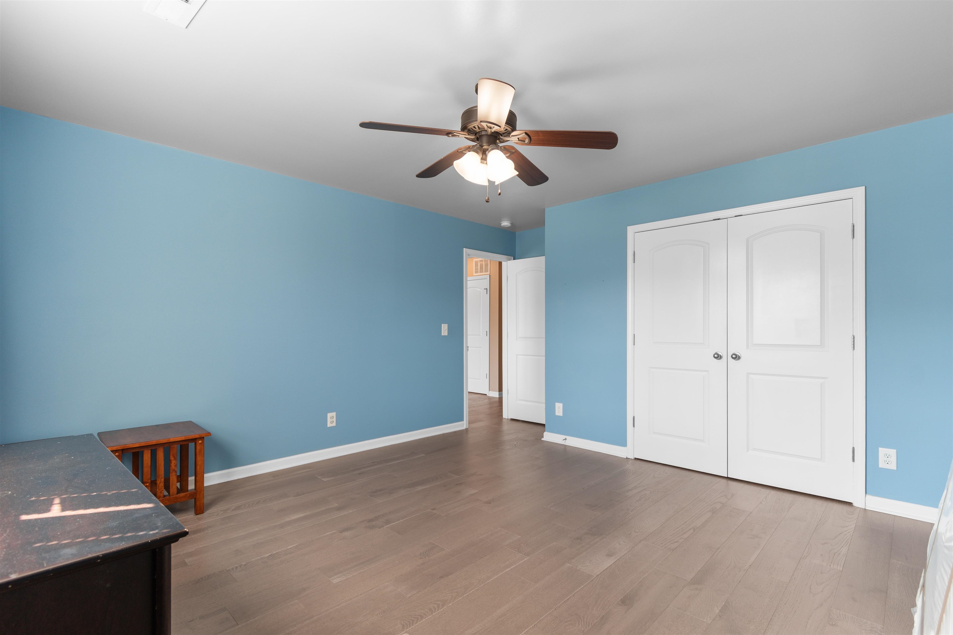 200 Davis Ct. Property Photo 32