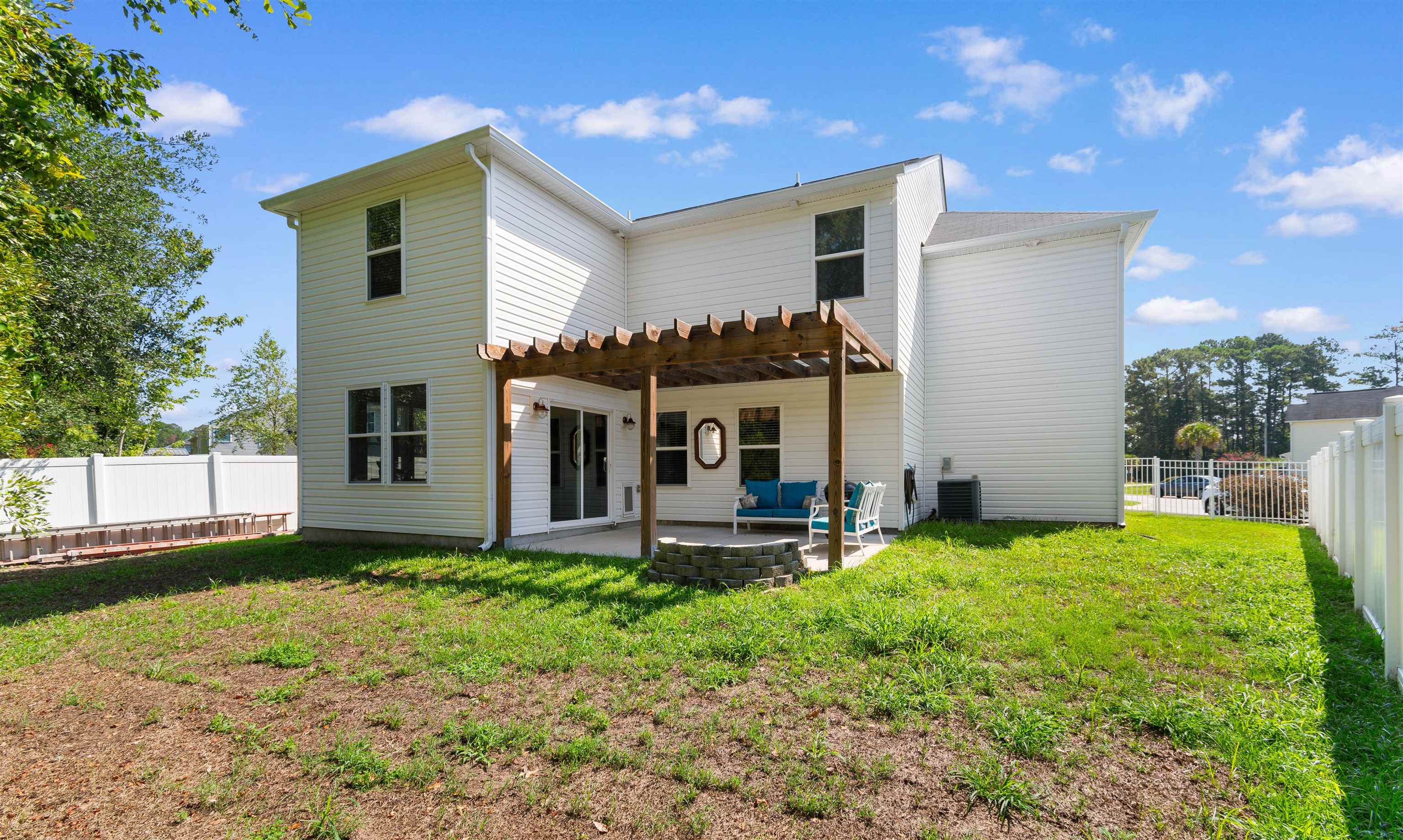 200 Davis Ct. Property Photo 40