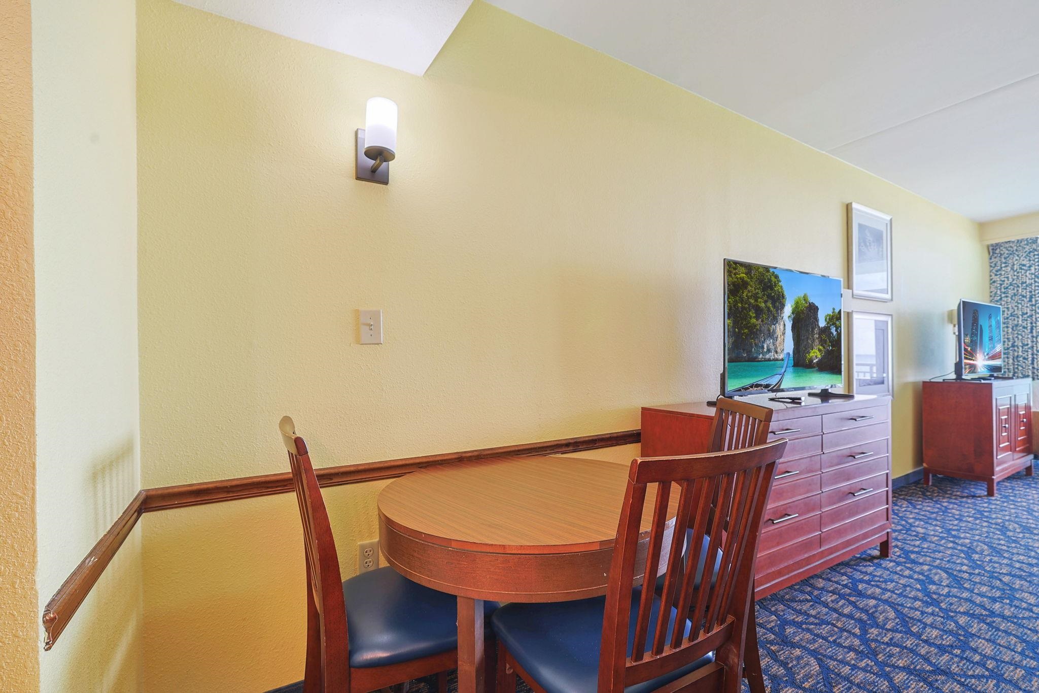 5200 N Ocean Blvd. Property Photo 10