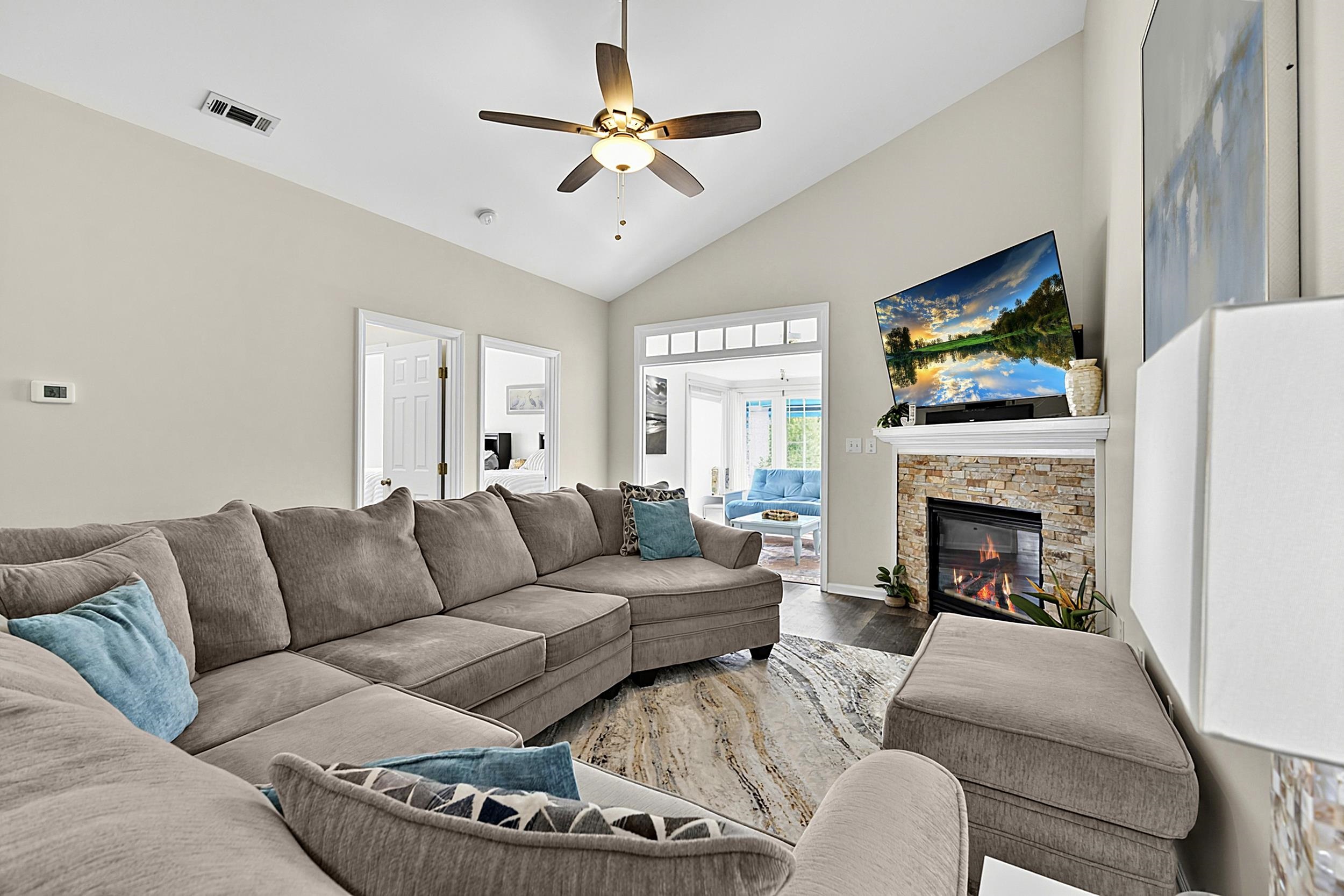9754 Leyland Dr. Property Photo 5