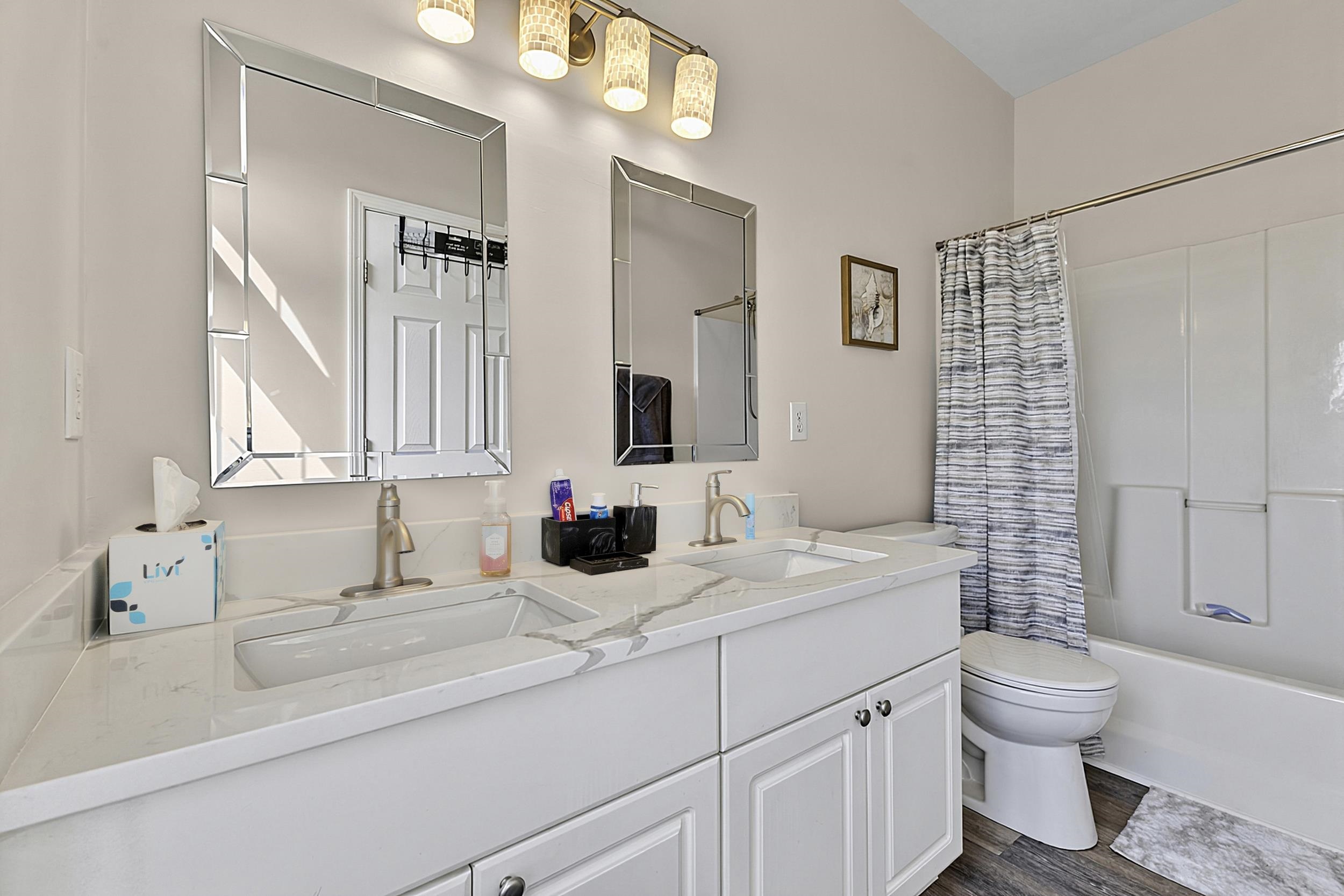 9754 Leyland Dr. Property Photo 23