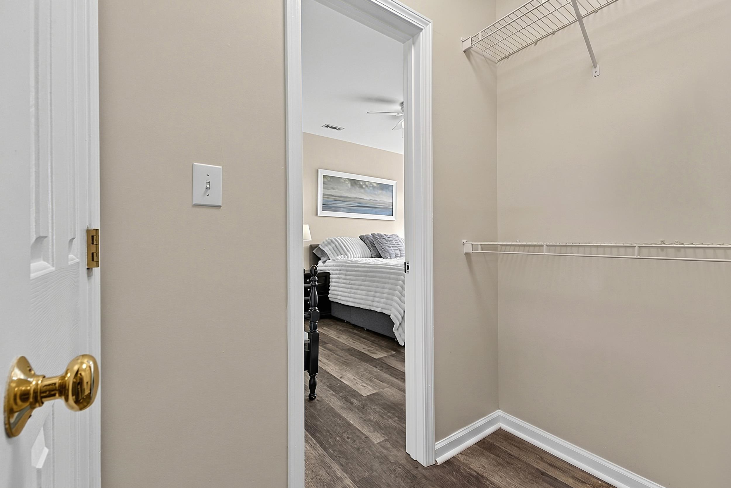 9754 Leyland Dr. Property Photo 29