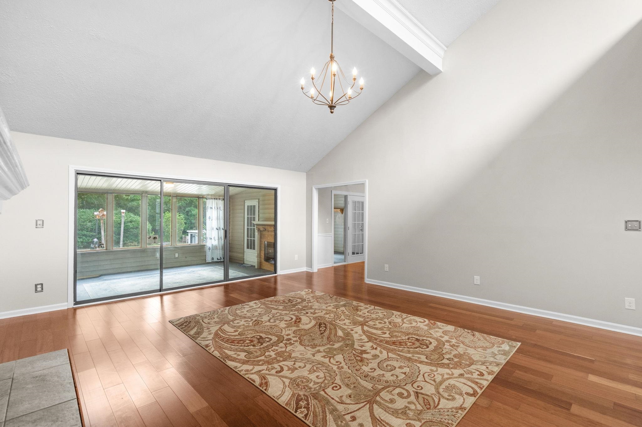 1710 Crooked Pine Dr. Property Photo 11
