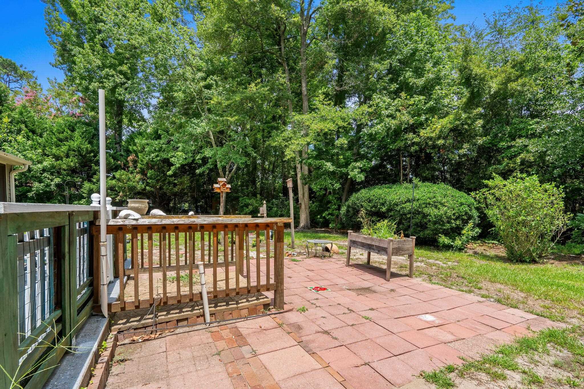 1710 Crooked Pine Dr. Property Photo 22