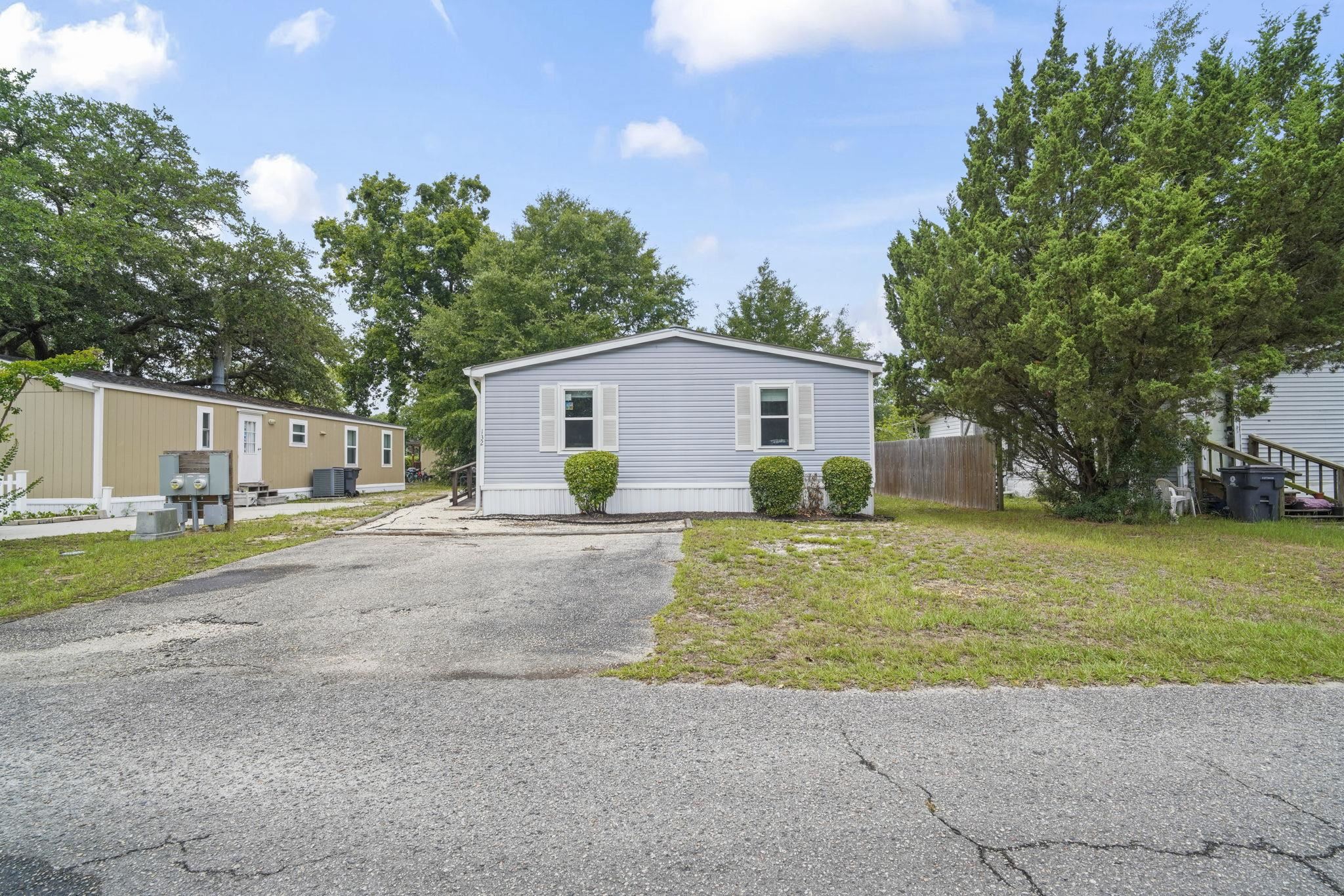 132 Crooked Island Circle Property Photo 4