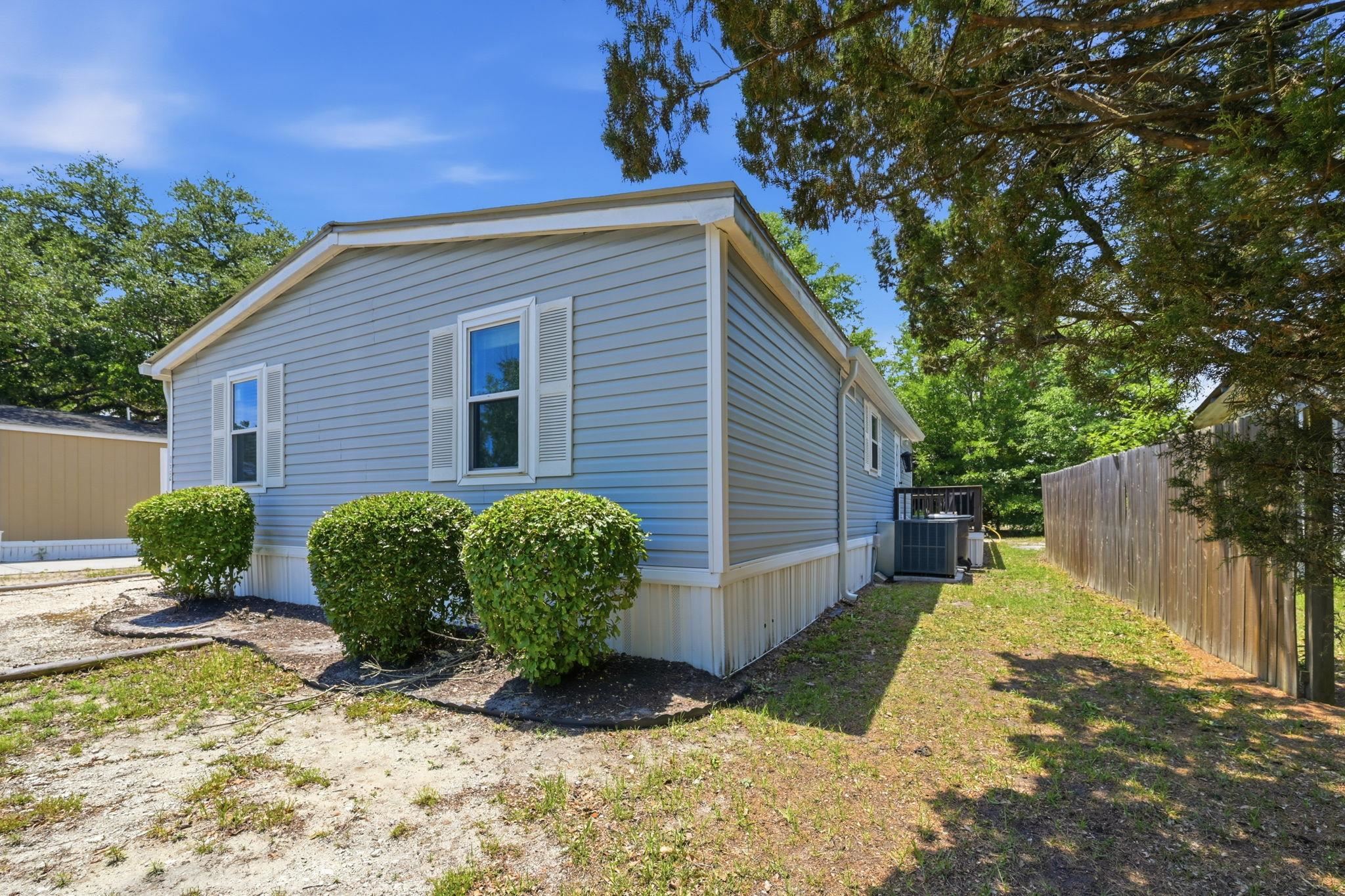 132 Crooked Island Circle Property Photo 42
