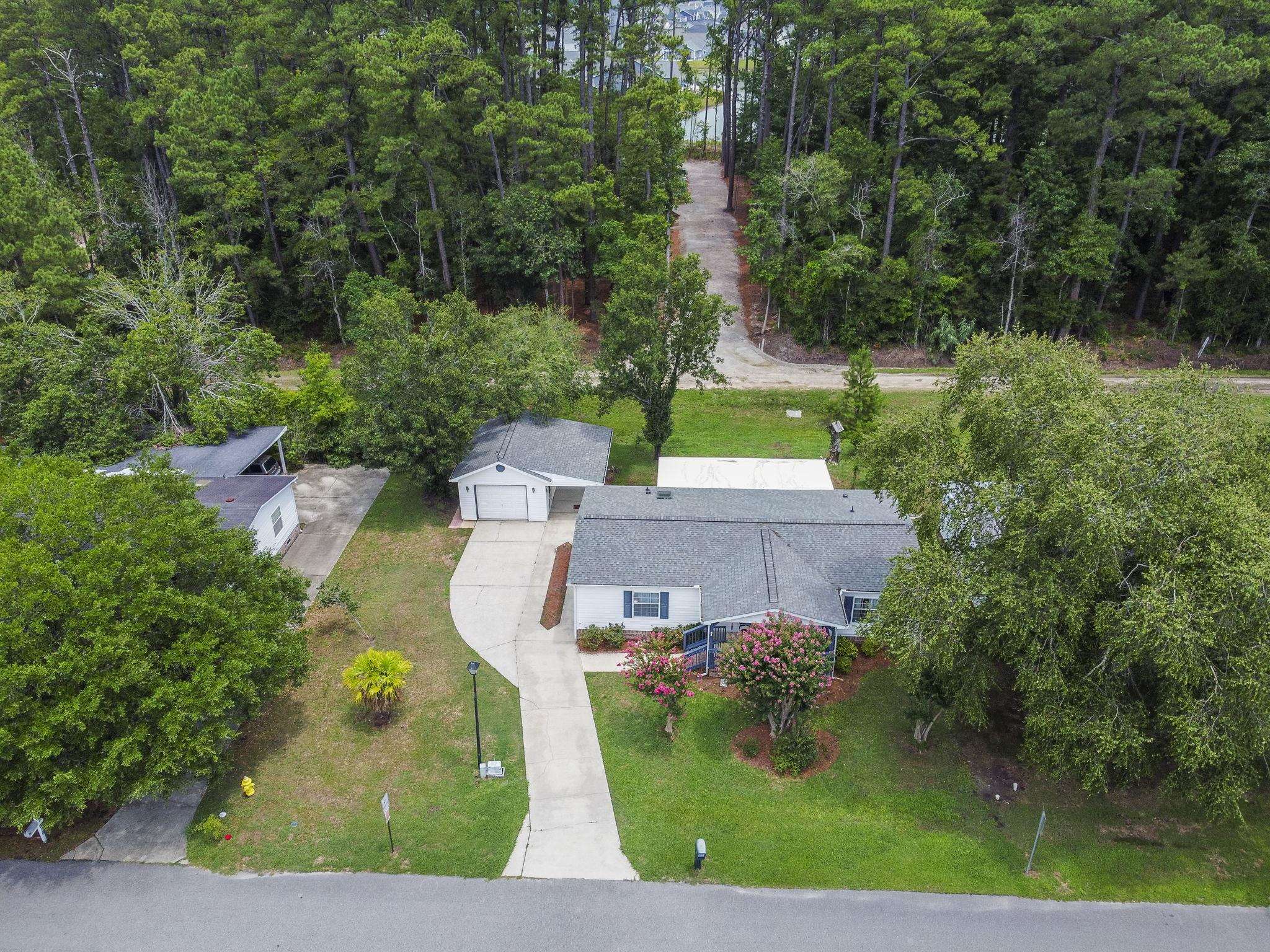 212 Captains Dr. Property Photo 2