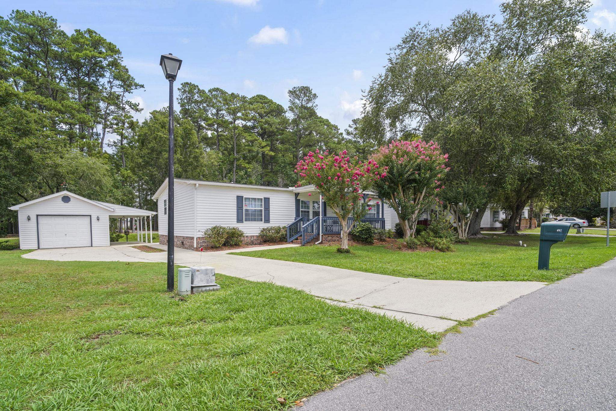 212 Captains Dr. Property Photo 5